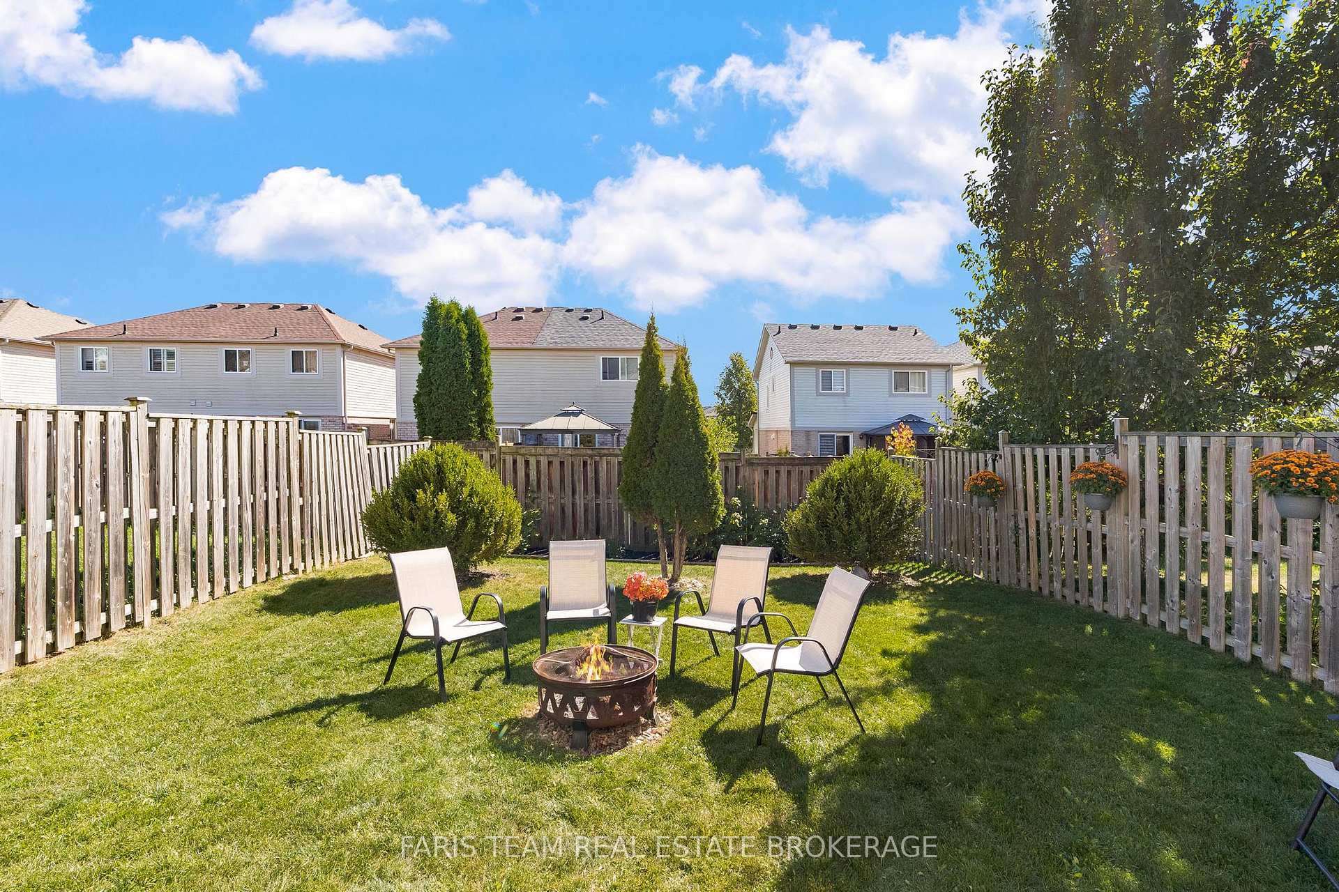Photo 25 of 33 Bird Street, Barrie, Edgehill Drive — HOMEH