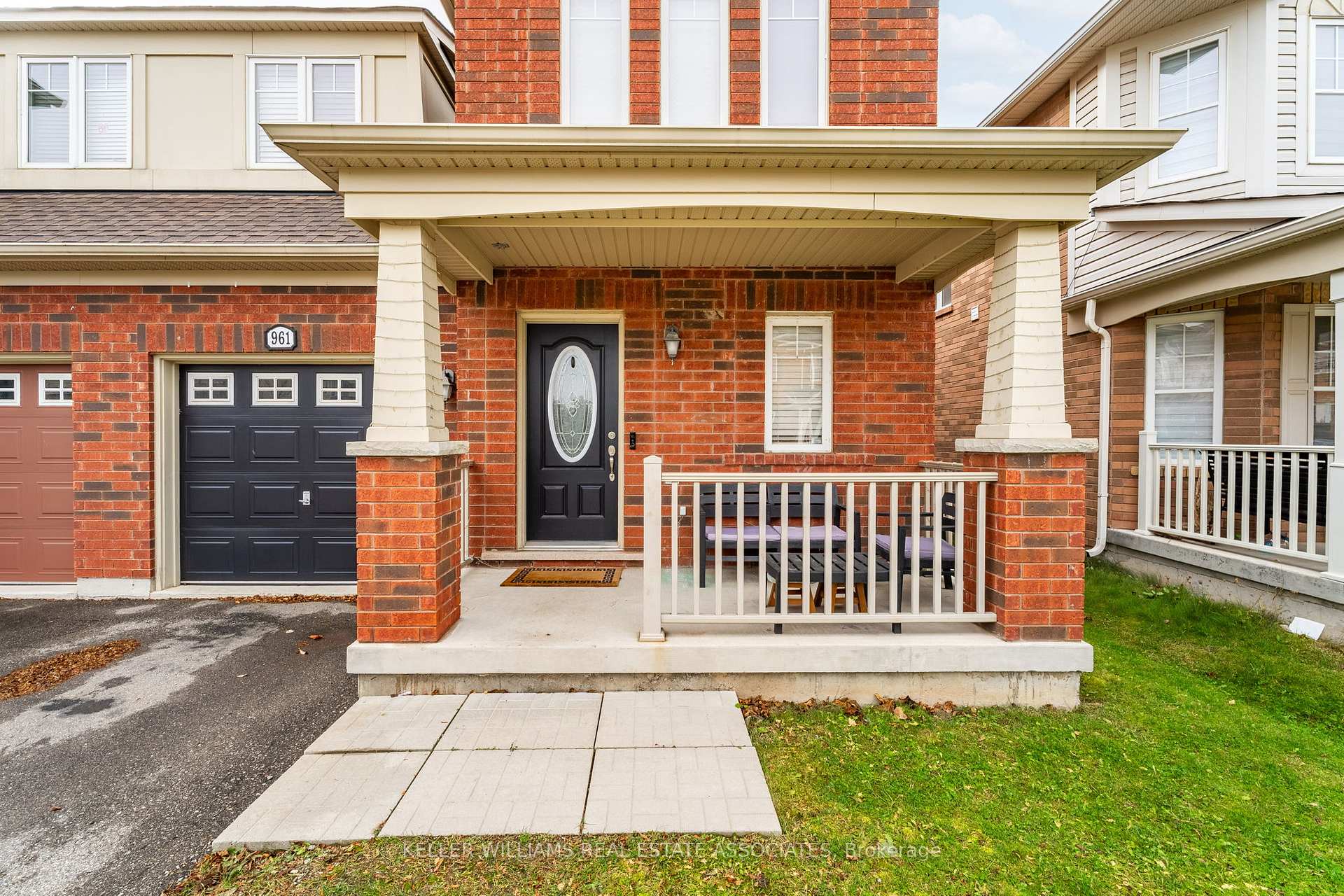 Photo 2 of 961 Mctrach Crescent, Milton, Harrison — HOMEH