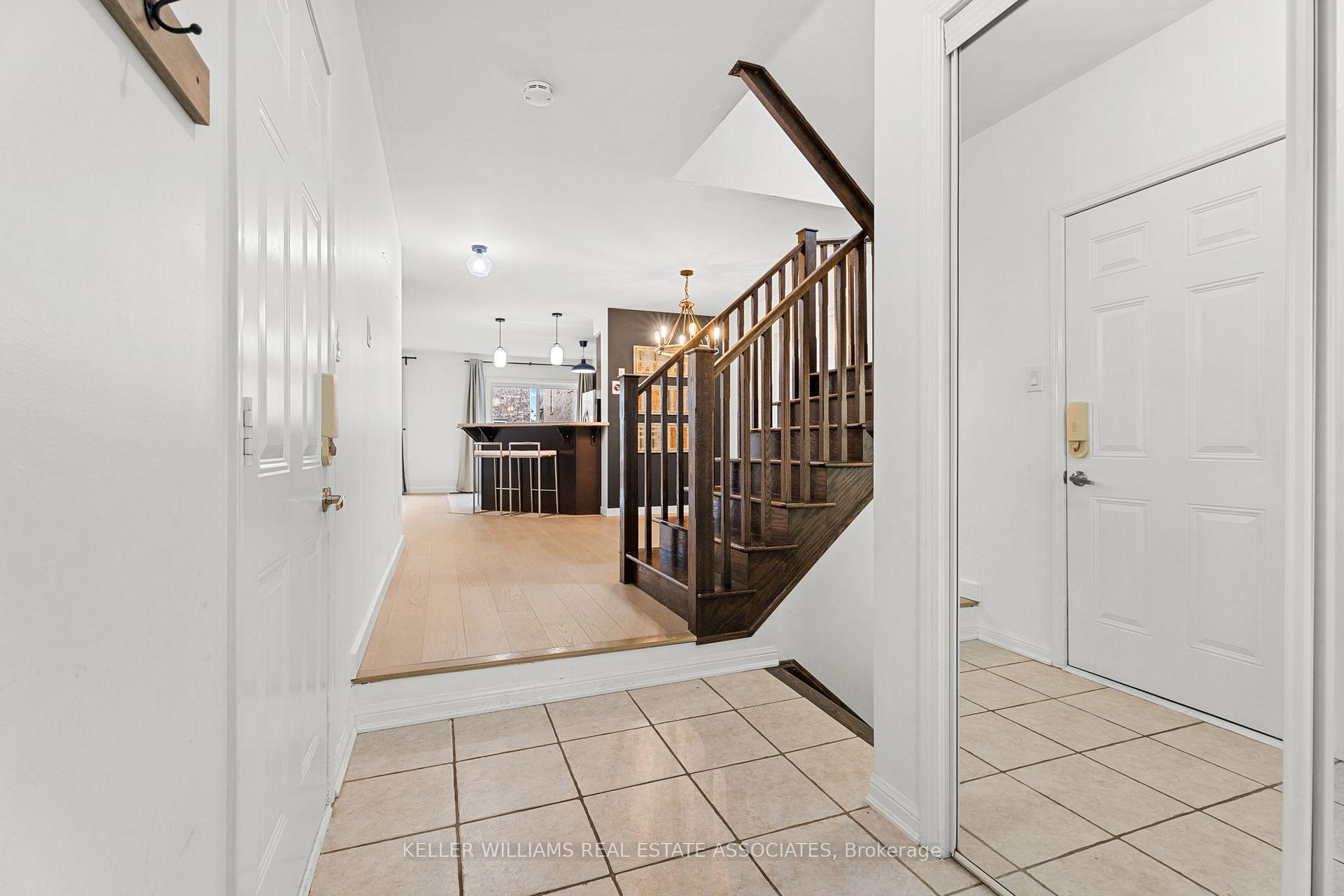 Photo 5 of 961 Mctrach Crescent, Milton, Harrison — HOMEH