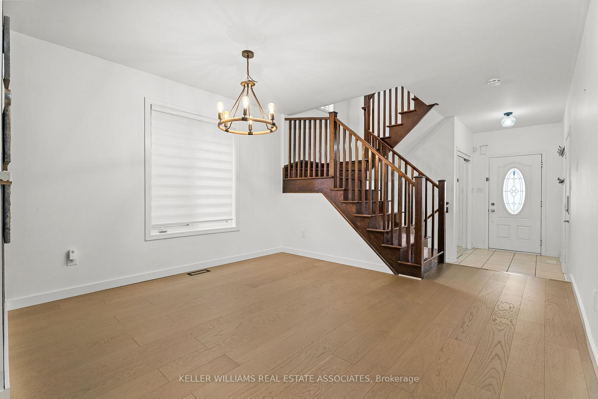 Photo 7 of 961 Mctrach Crescent, Milton, Harrison — HOMEH