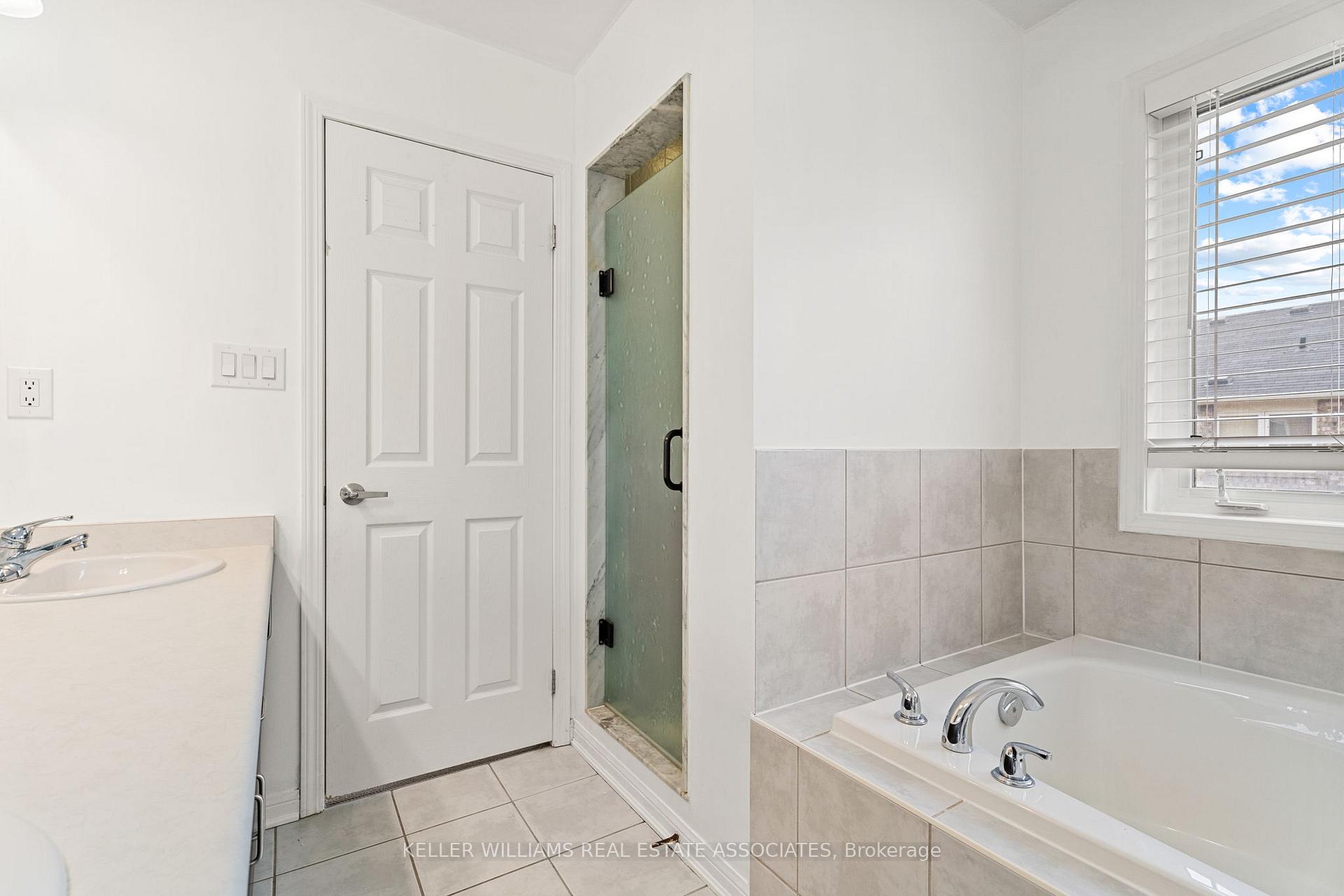Photo 19 of 961 Mctrach Crescent, Milton, Harrison — HOMEH