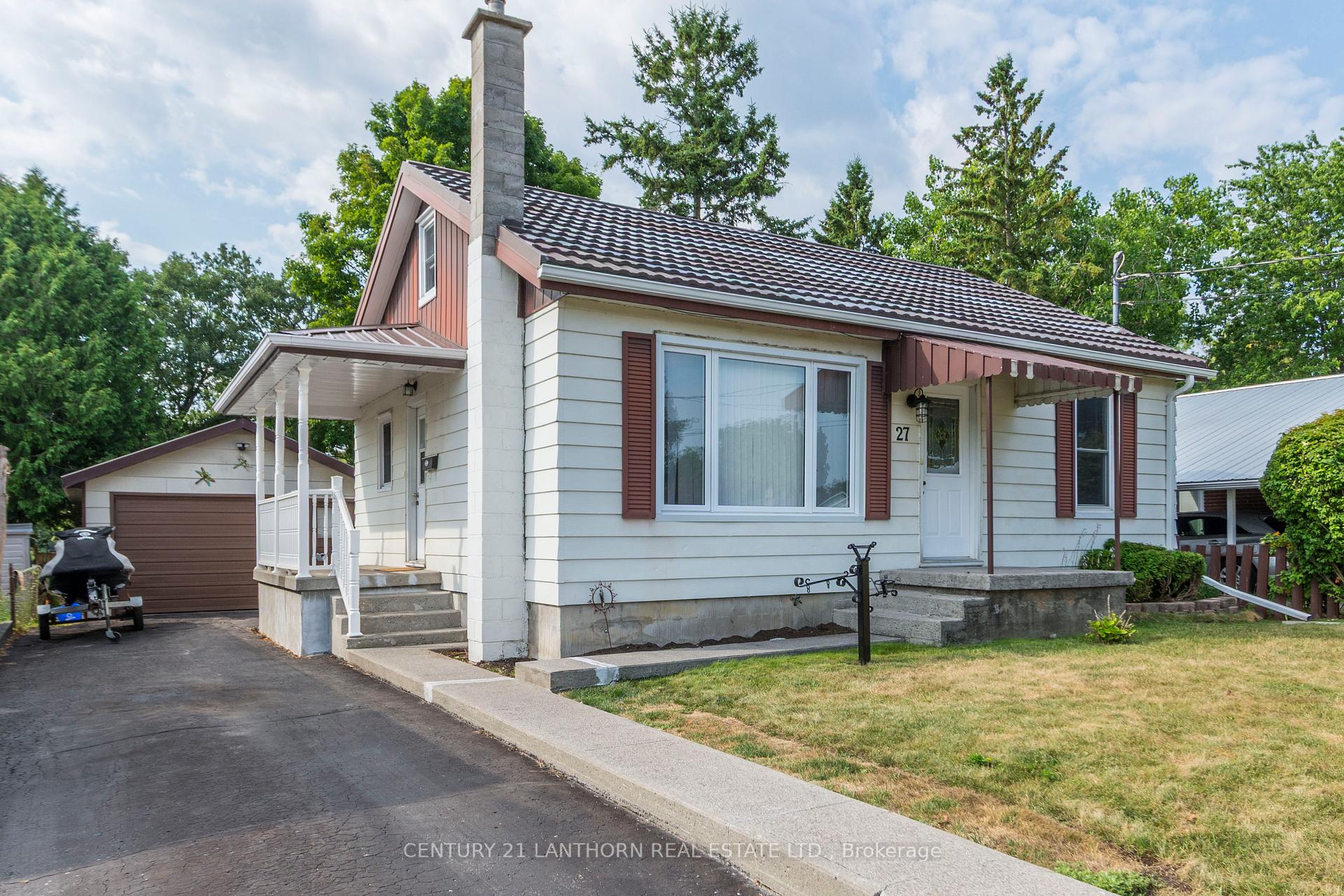 Photo 1 of 27 Pringle Drive, Belleville, Belleville Ward — HOMEH
