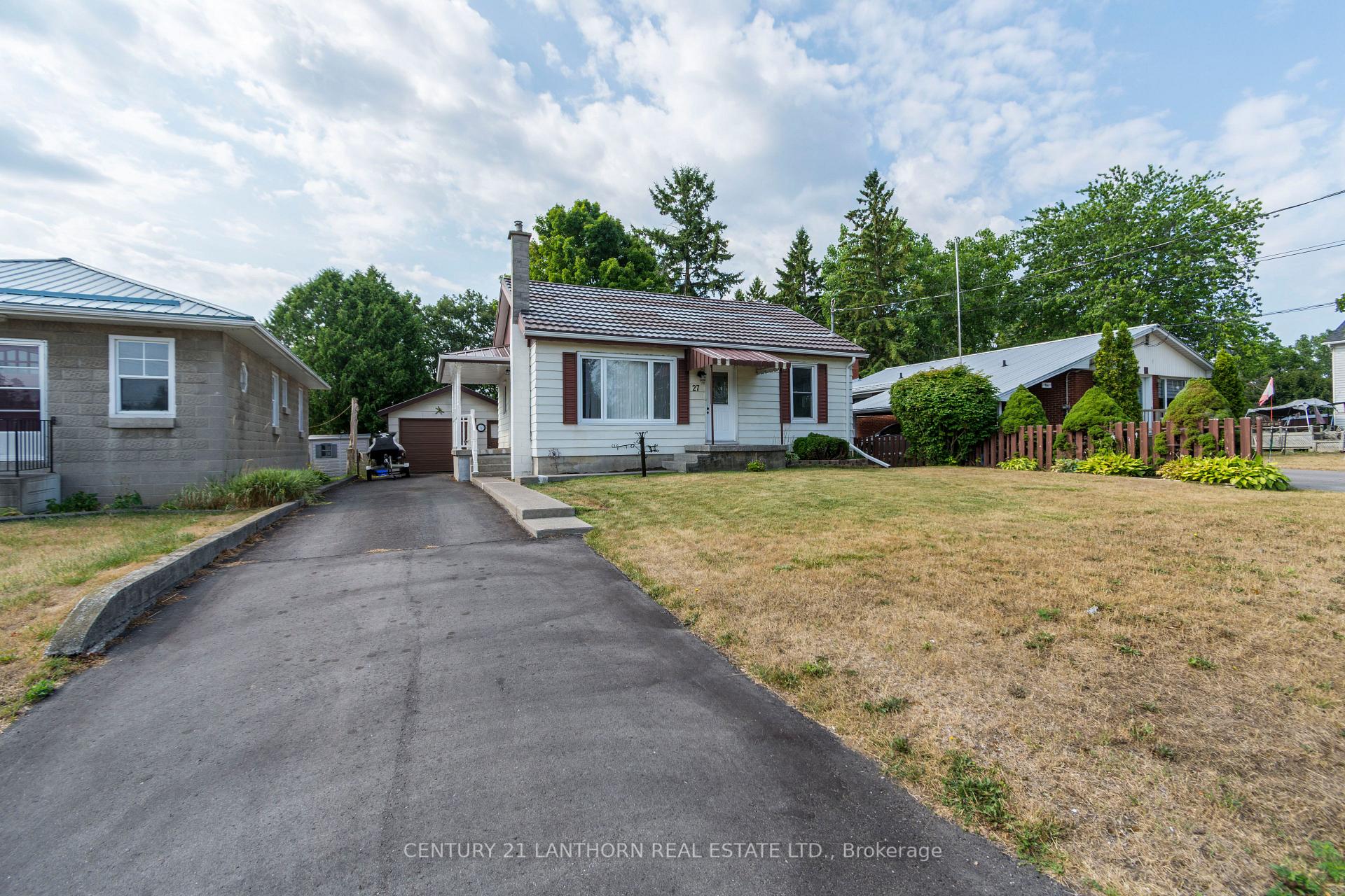 Photo 2 of 27 Pringle Drive, Belleville, Belleville Ward — HOMEH