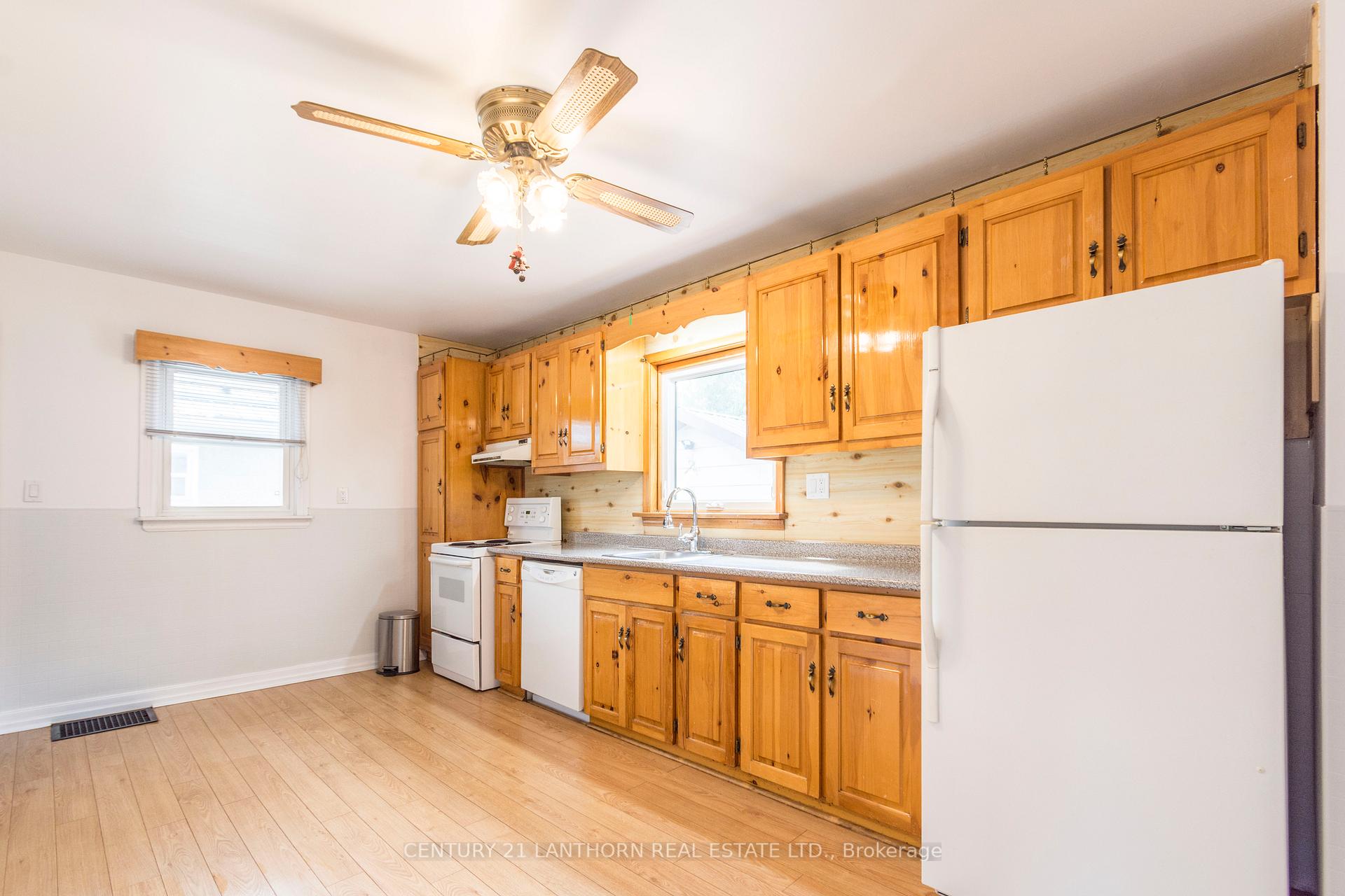 Photo 7 of 27 Pringle Drive, Belleville, Belleville Ward — HOMEH