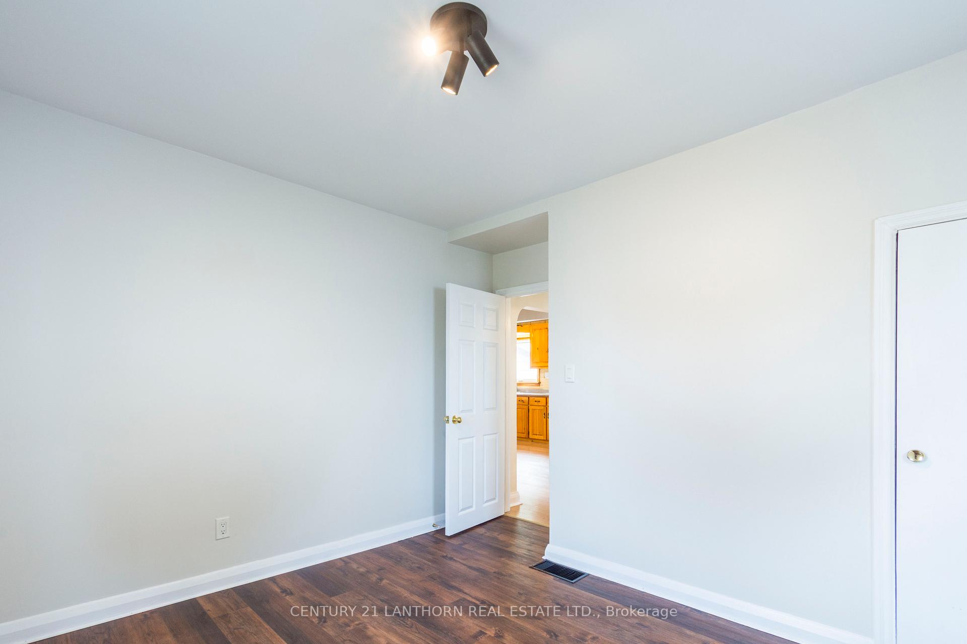 Photo 14 of 27 Pringle Drive, Belleville, Belleville Ward — HOMEH