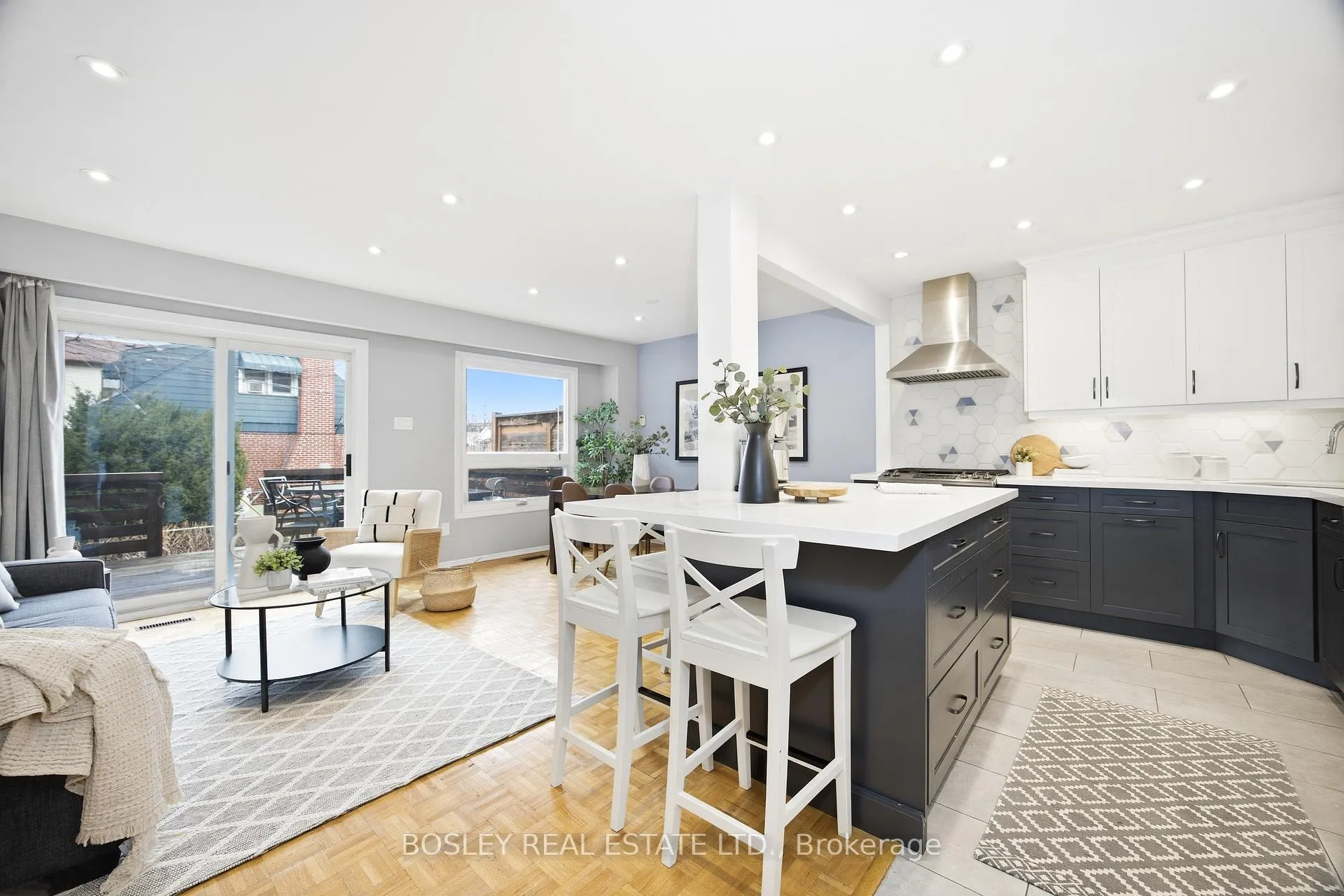 Photo 1 of 2807 St Clair Avenue E, Toronto, O'Connor-Parkview — HOMEH
