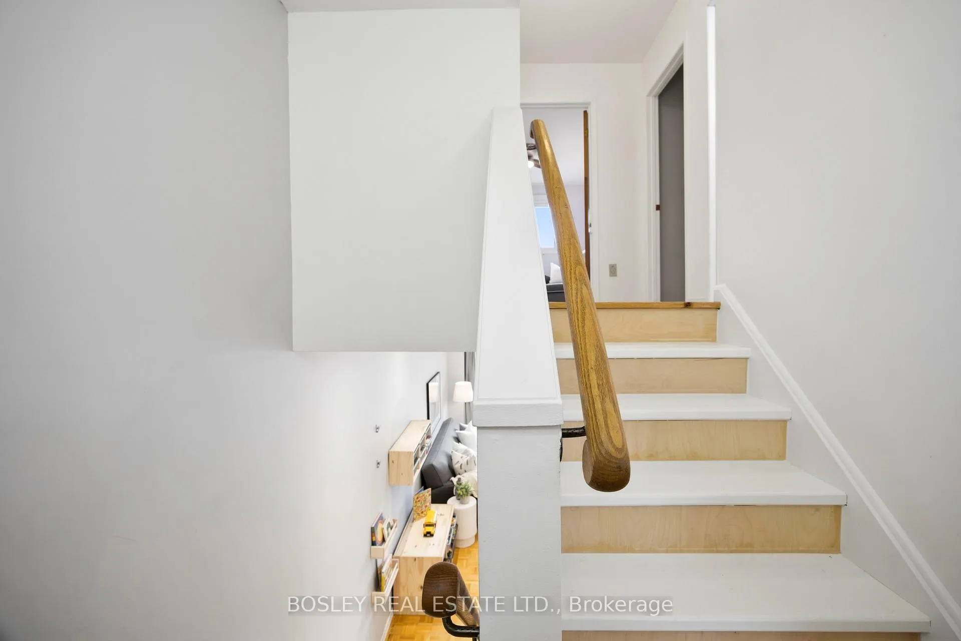 Photo 15 of 2807 St Clair Avenue E, Toronto, O'Connor-Parkview — HOMEH
