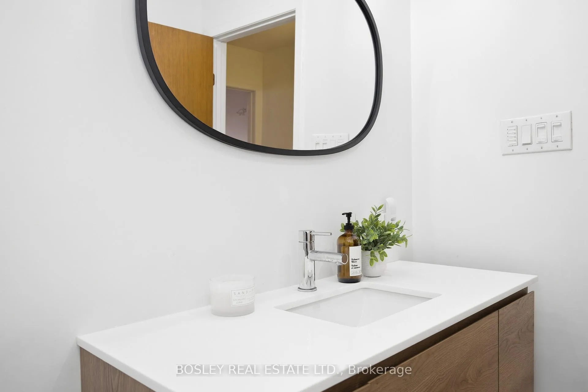 Photo 23 of 2807 St Clair Avenue E, Toronto, O'Connor-Parkview — HOMEH