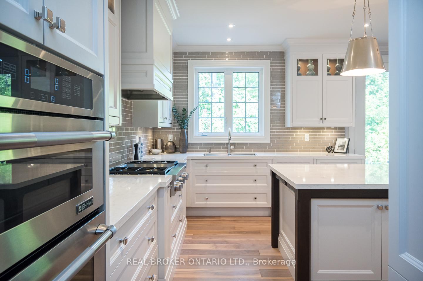Photo 4 of 304 Mcgibbon Drive, Milton, Clarke — HOMEH