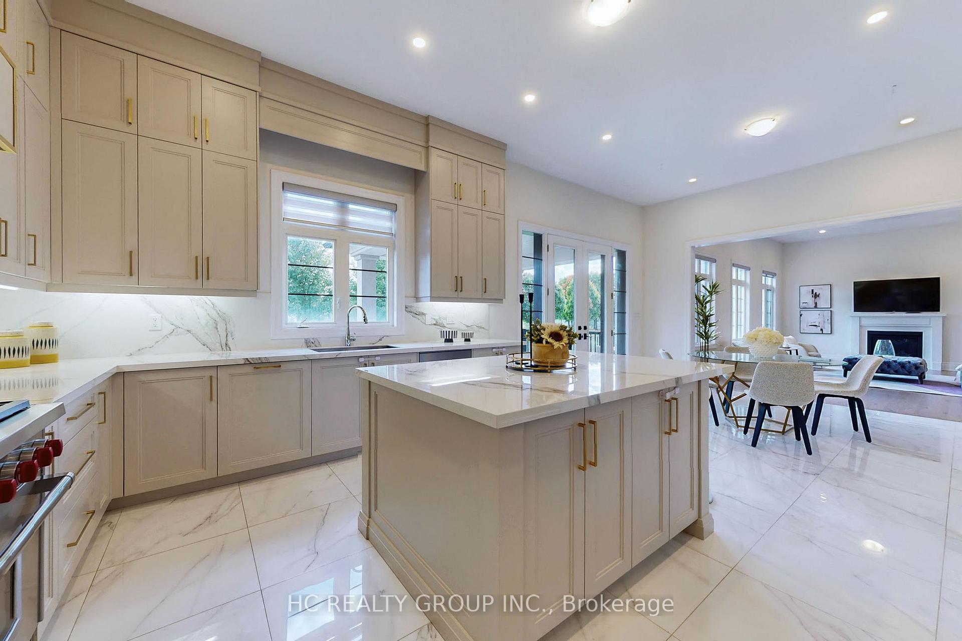 Photo 12 of 356 Touch Gold Crescent, Aurora, Bayview Southeast — HOMEH