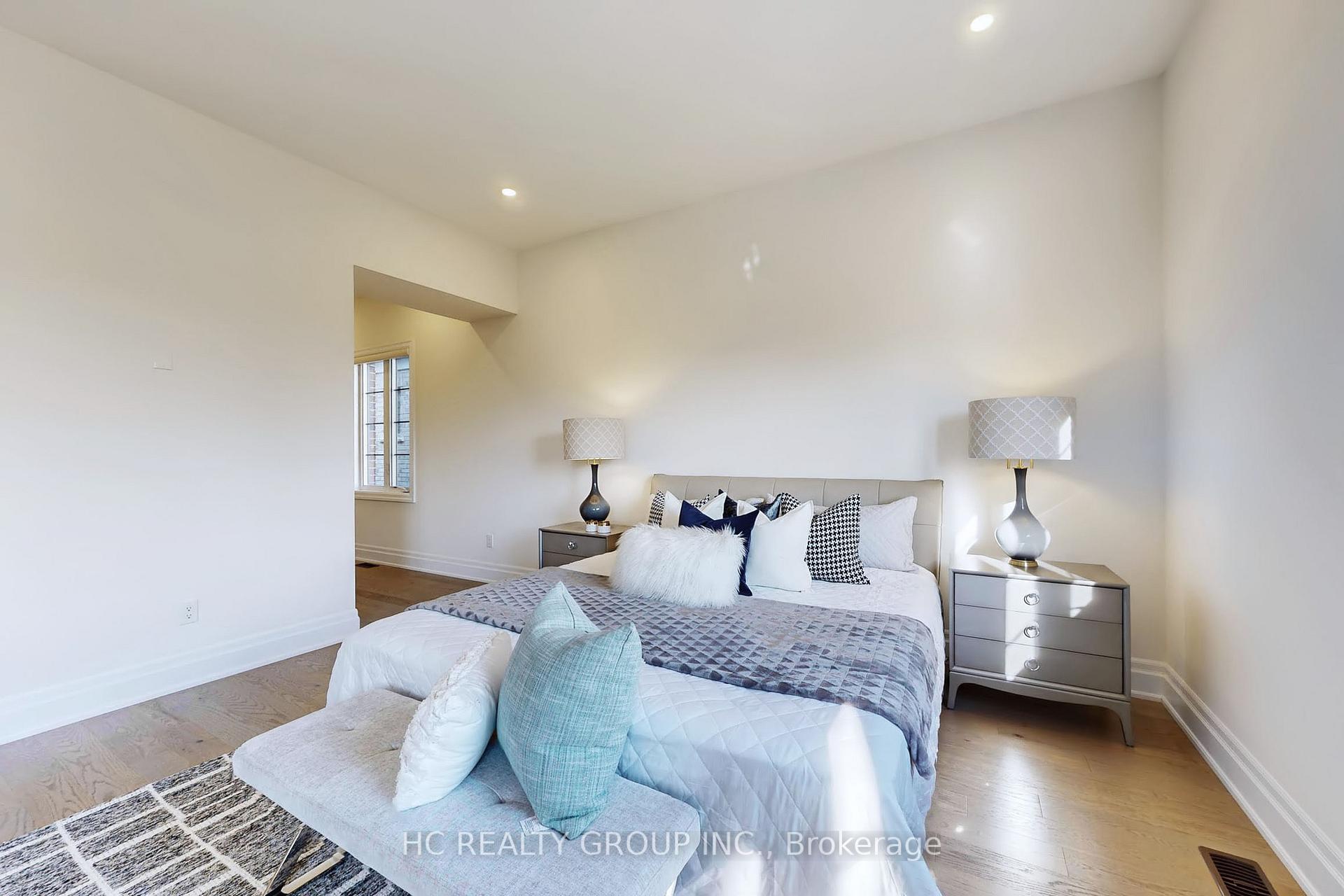 Photo 32 of 356 Touch Gold Crescent, Aurora, Bayview Southeast — HOMEH