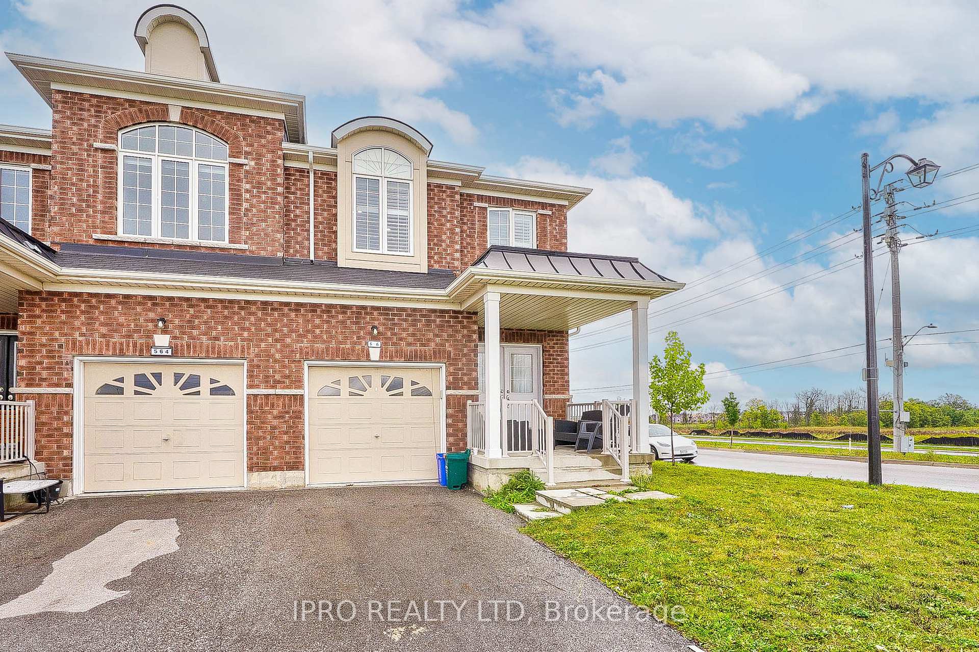 Front of 566 Bessborough Drive