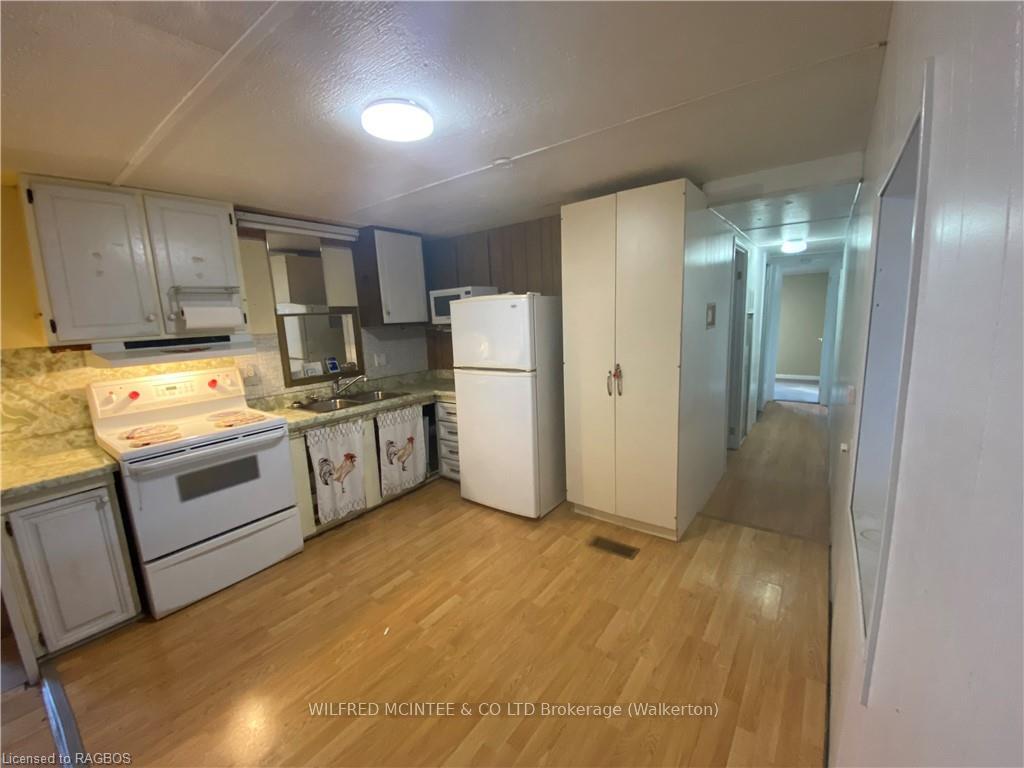 Photo 9 of 23 Bluejay Court, Brockton — HOMEH
