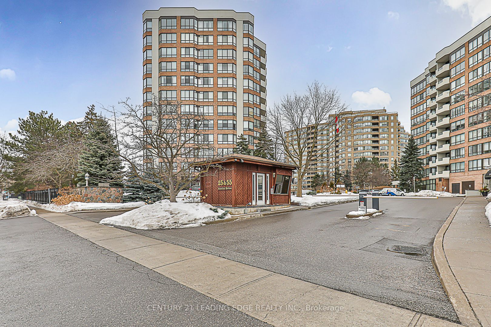 Photo 2 of Unit 324, 25 Austin Drive, Markham, Markville — HOMEH
