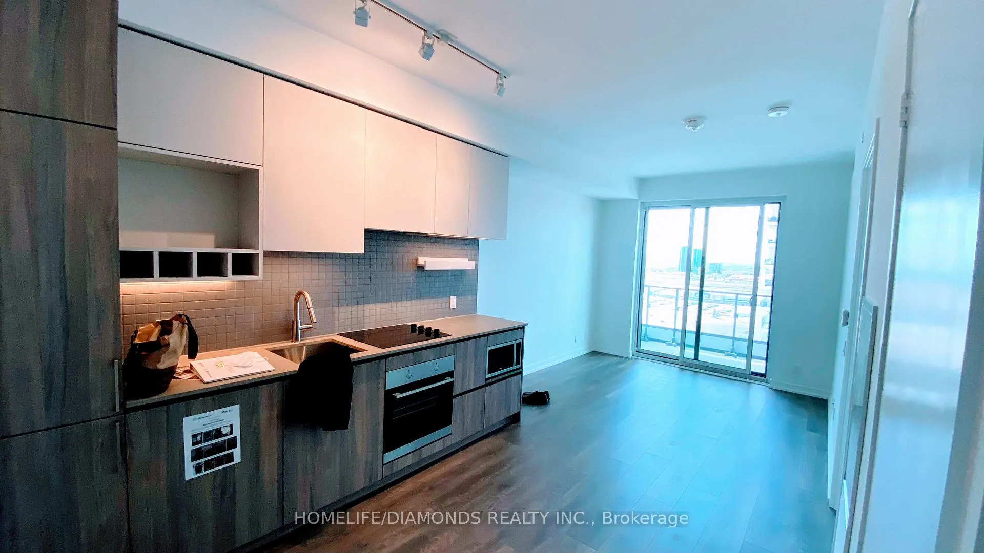 Photo 9 of Unit 1711, 950 Portage Parkway, Vaughan, Vaughan Corporate Centre — HOMEH