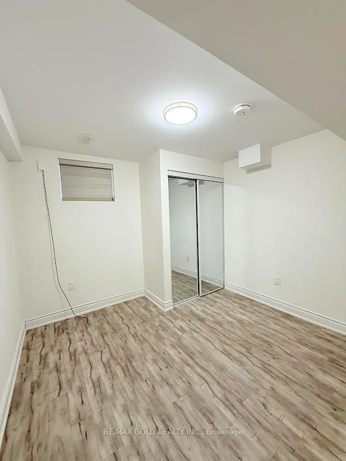 Photo 4 of Unit (Basement), 42 Kalmia Road, Brampton, Credit Valley — HOMEH