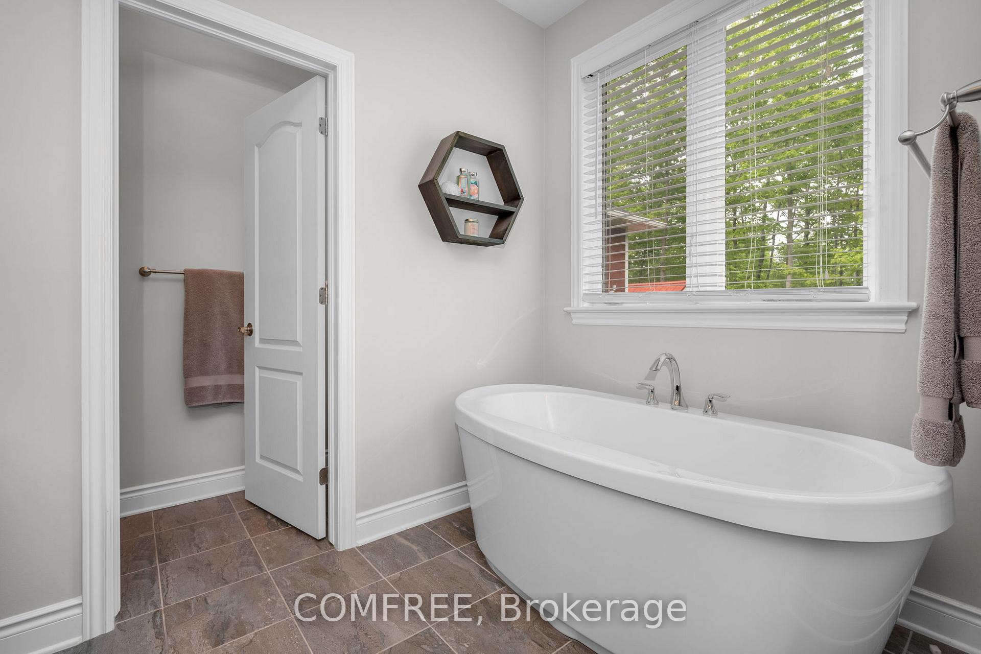 Photo 19 of 202 Denise Crescent, Beckwith, Beckwith Twp — HOMEH