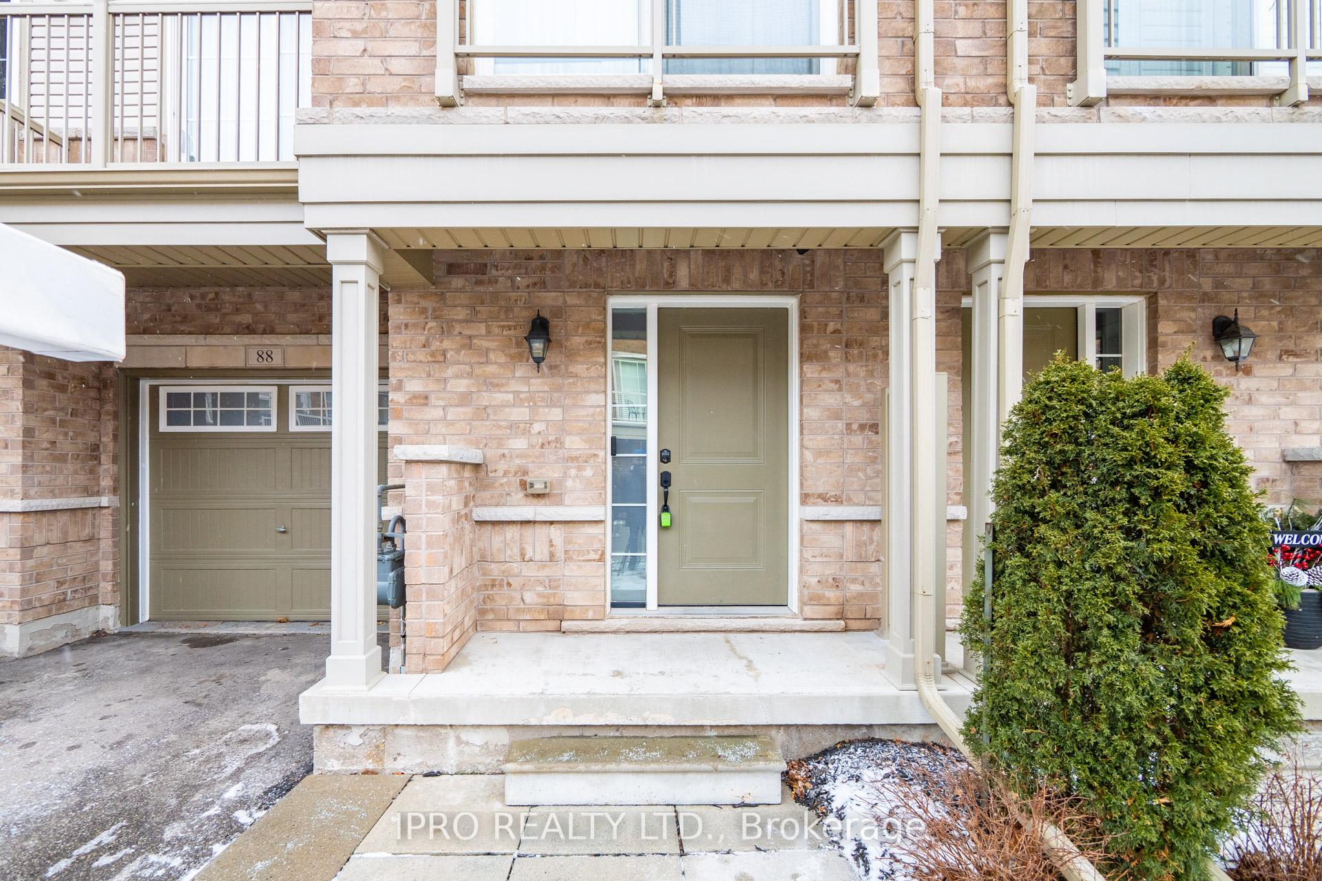 Photo 4 of Unit 88, 165 Hampshire Way, Milton, Dempsey — HOMEH