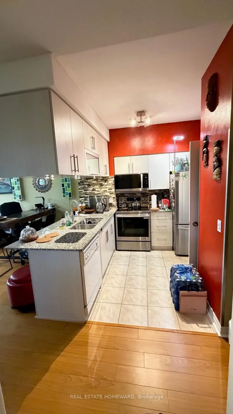 Photo 8 of Unit 108, 50 Disera Drive, Vaughan, Beverley Glen — HOMEH
