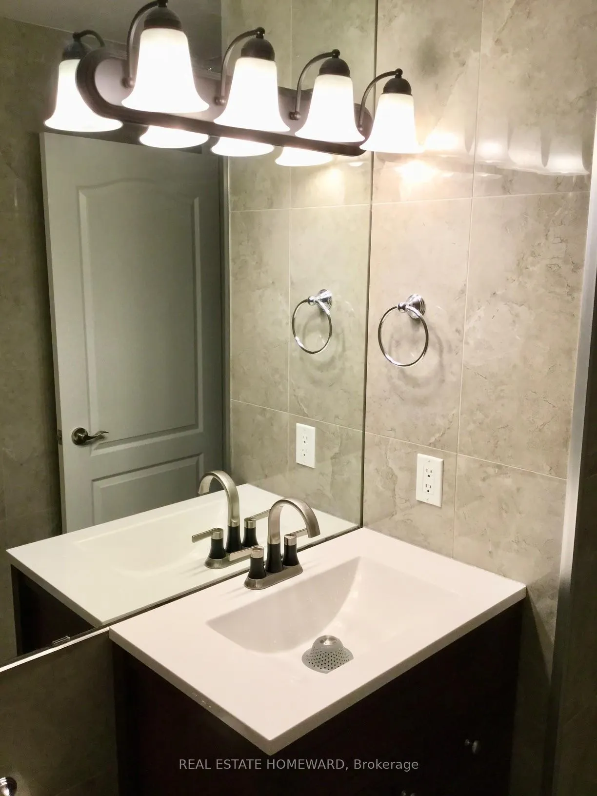 Photo 12 of Unit 108, 50 Disera Drive, Vaughan, Beverley Glen — HOMEH