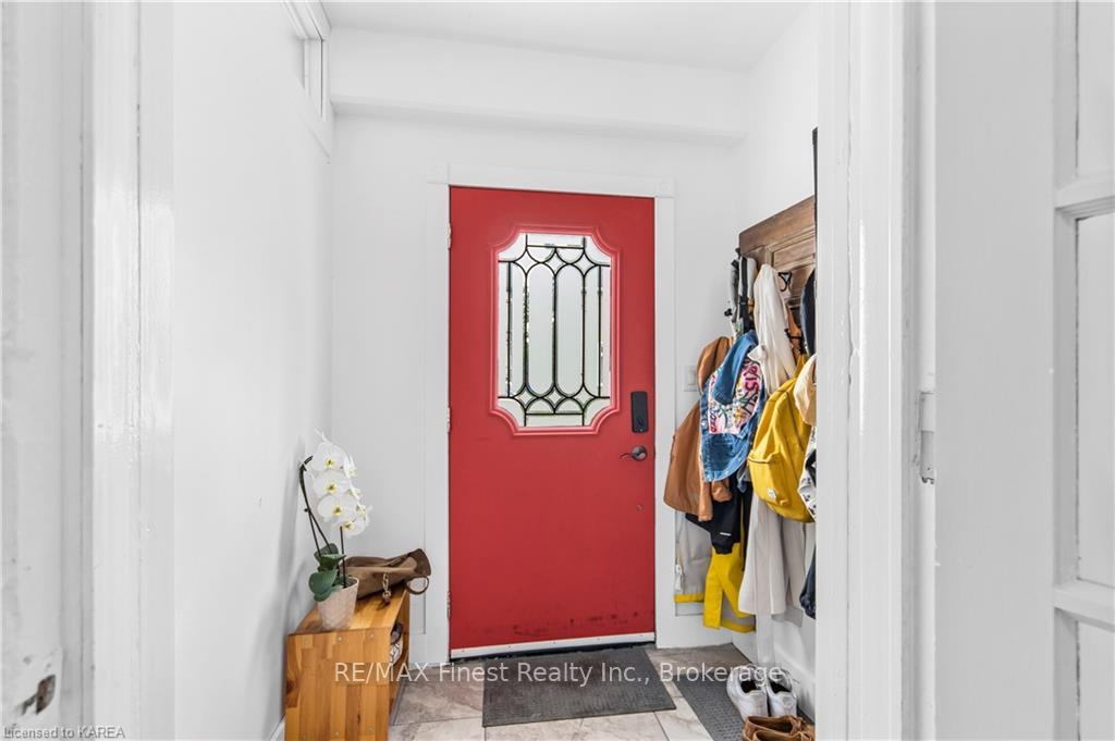 Photo 3 of 11 Raglan Road, Kingston, East of Sir John A. Blvd — HOMEH