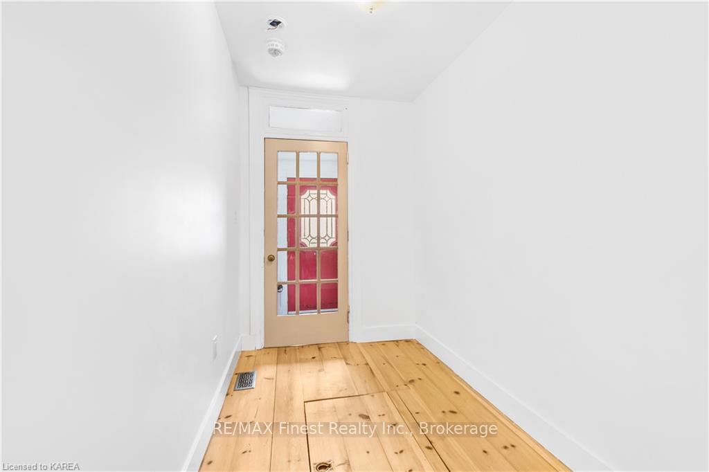 Photo 4 of 11 Raglan Road, Kingston, East of Sir John A. Blvd — HOMEH
