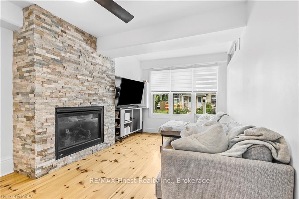 Photo 8 of 11 Raglan Road, Kingston, East of Sir John A. Blvd — HOMEH