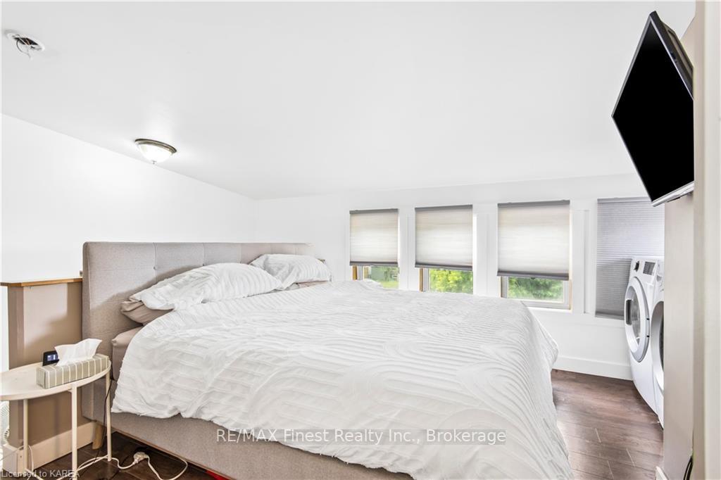 Photo 12 of 11 Raglan Road, Kingston, East of Sir John A. Blvd — HOMEH