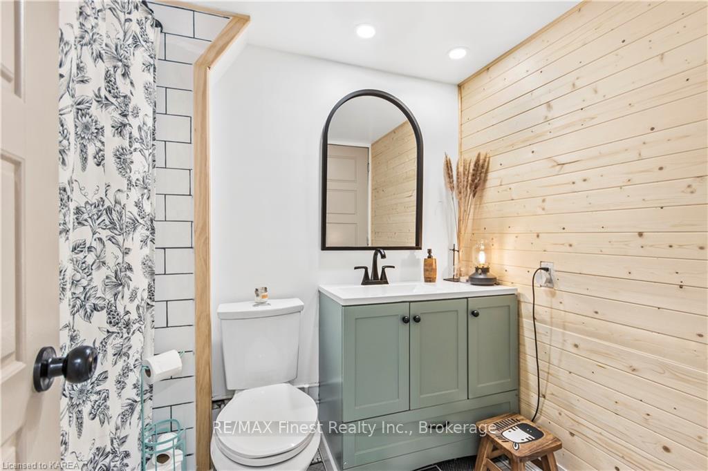 Photo 14 of 11 Raglan Road, Kingston, East of Sir John A. Blvd — HOMEH
