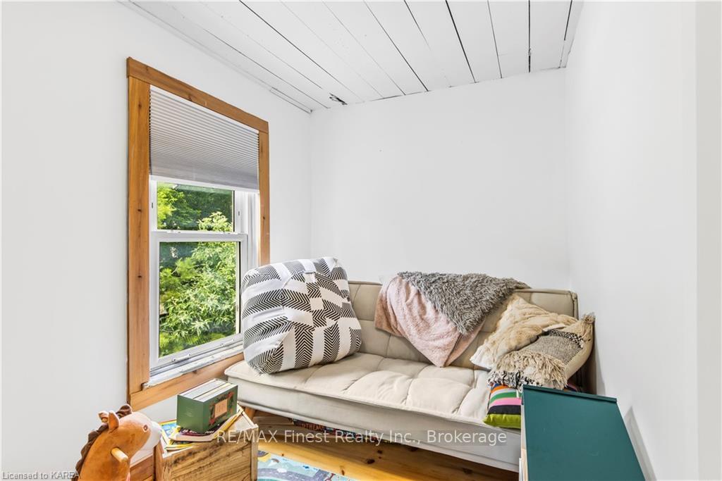 Photo 15 of 11 Raglan Road, Kingston, East of Sir John A. Blvd — HOMEH