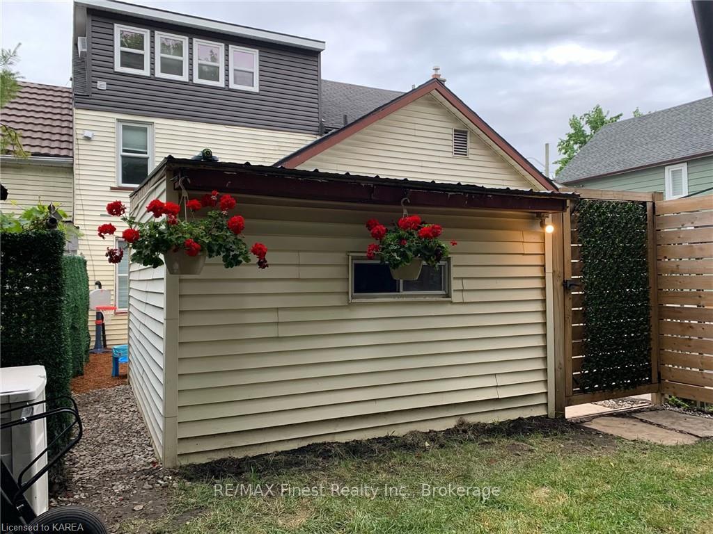 Photo 19 of 11 Raglan Road, Kingston, East of Sir John A. Blvd — HOMEH