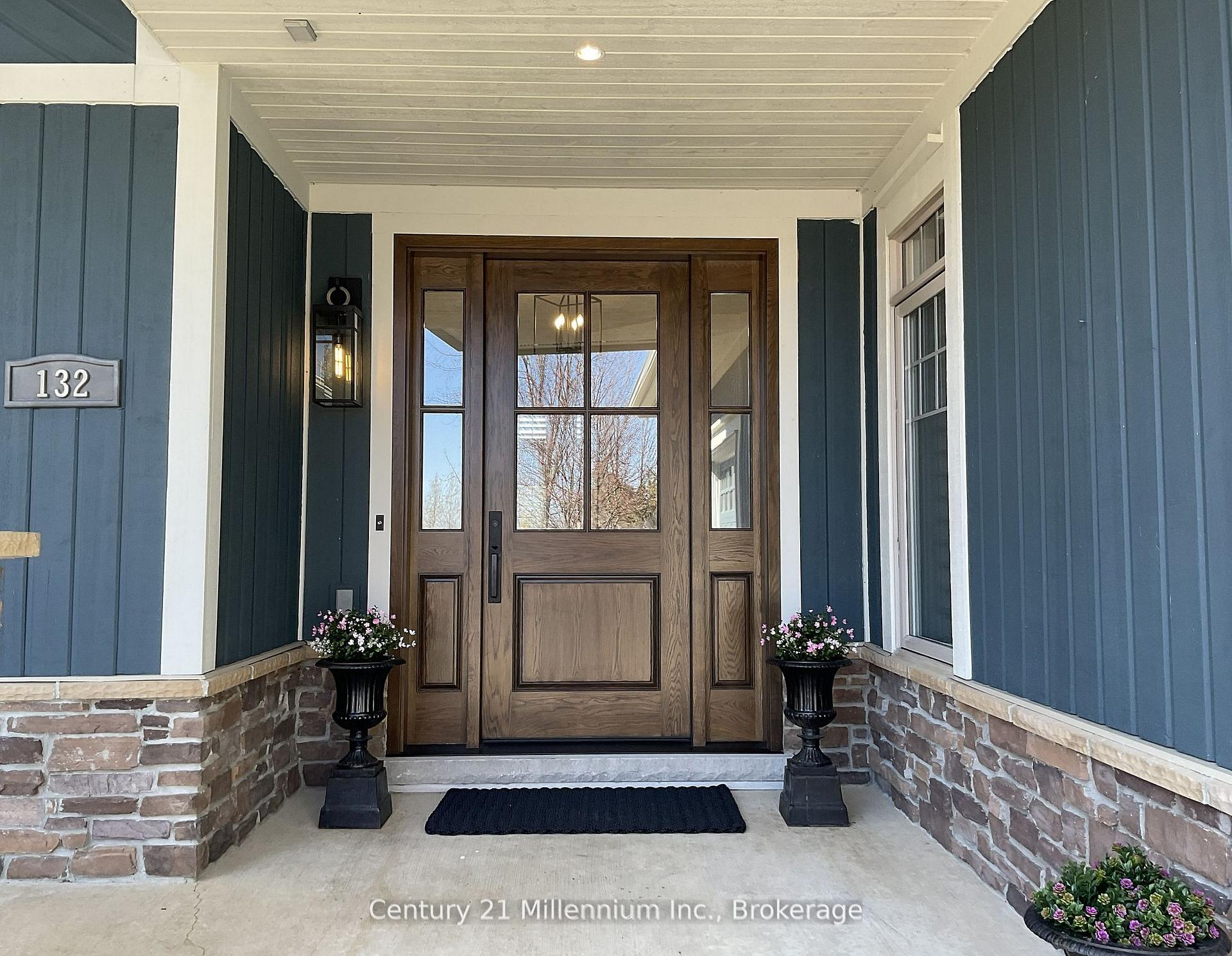 Photo 3 of 132 Rankin's Crescent, Blue Mountains — HOMEH