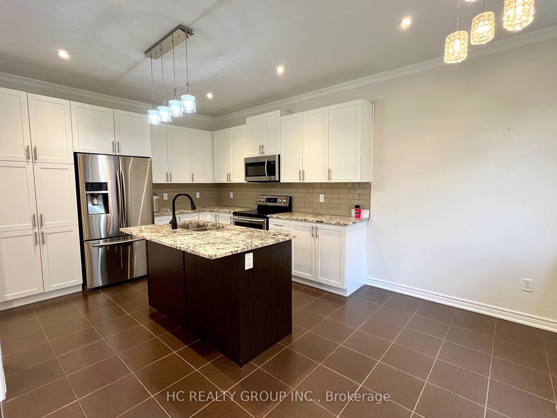 Photo 4 of 340 Hartwell Way, Aurora, Rural Aurora — HOMEH