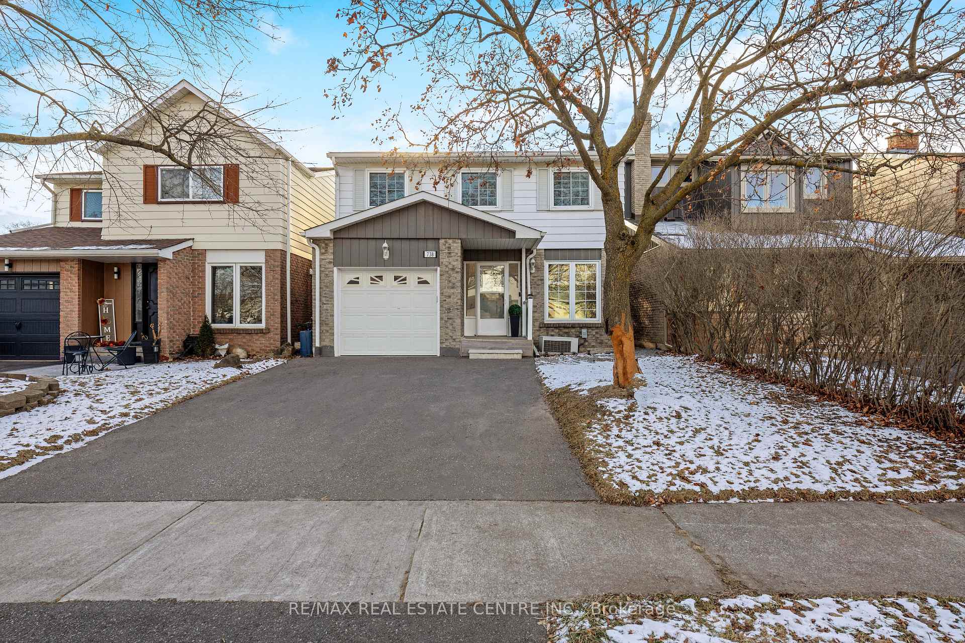 Photo 1 of 738 Briar Crescent, Milton, Dorset Park — HOMEH