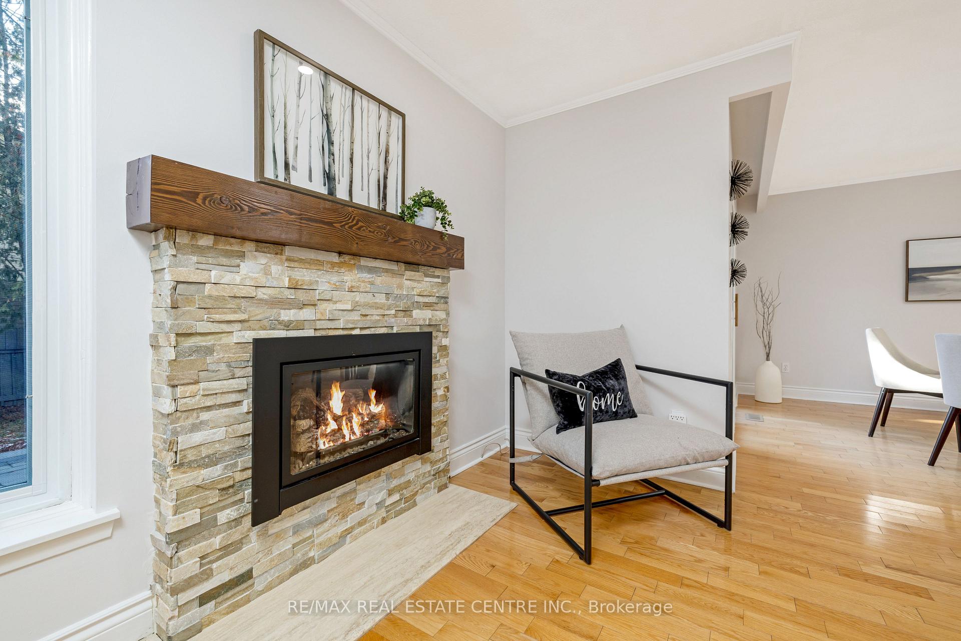 Photo 9 of 738 Briar Crescent, Milton, Dorset Park — HOMEH