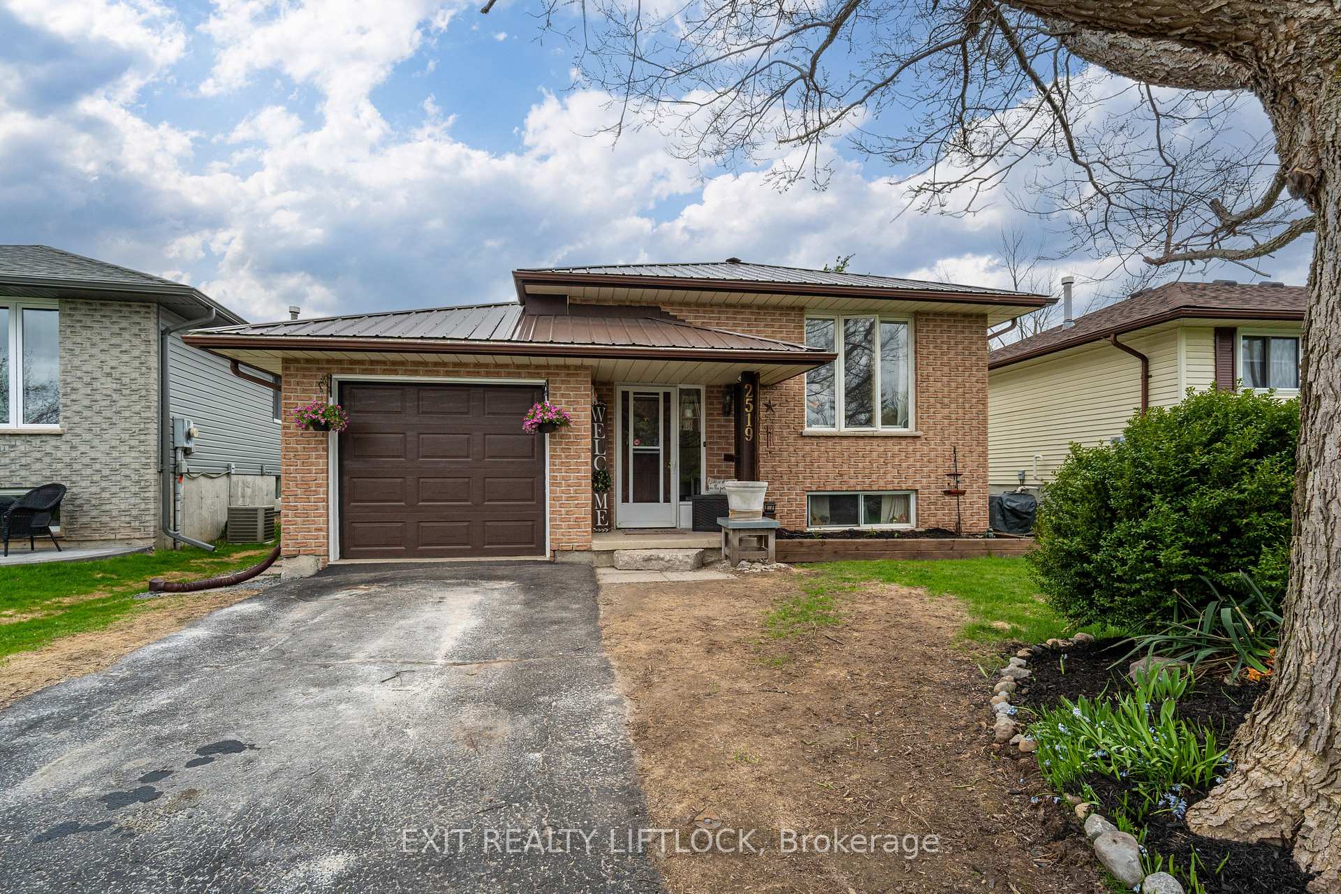 Front of 2519 Foxmeadow Road