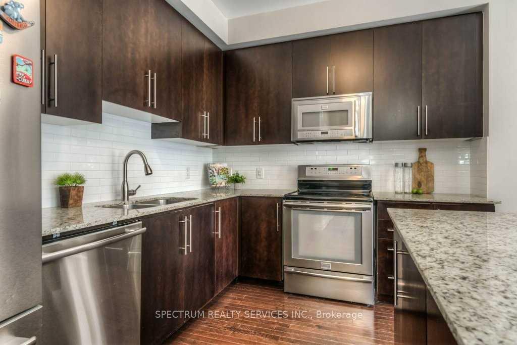Photo 8 of Unit 31, 165 Hampshire Way, Milton, Dempsey — HOMEH
