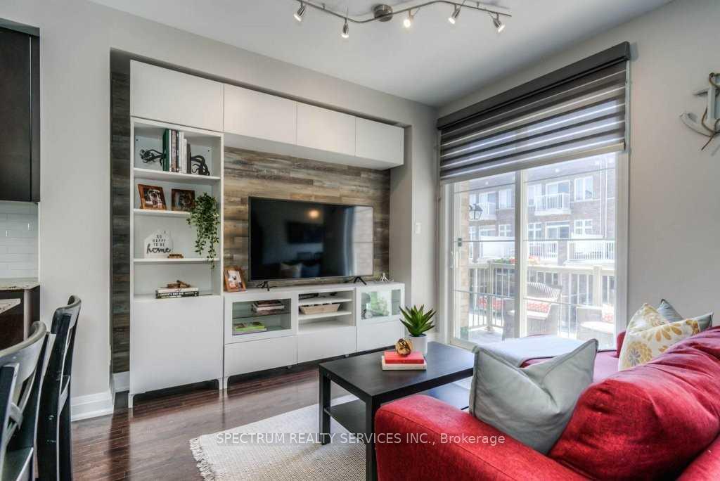 Photo 15 of Unit 31, 165 Hampshire Way, Milton, Dempsey — HOMEH