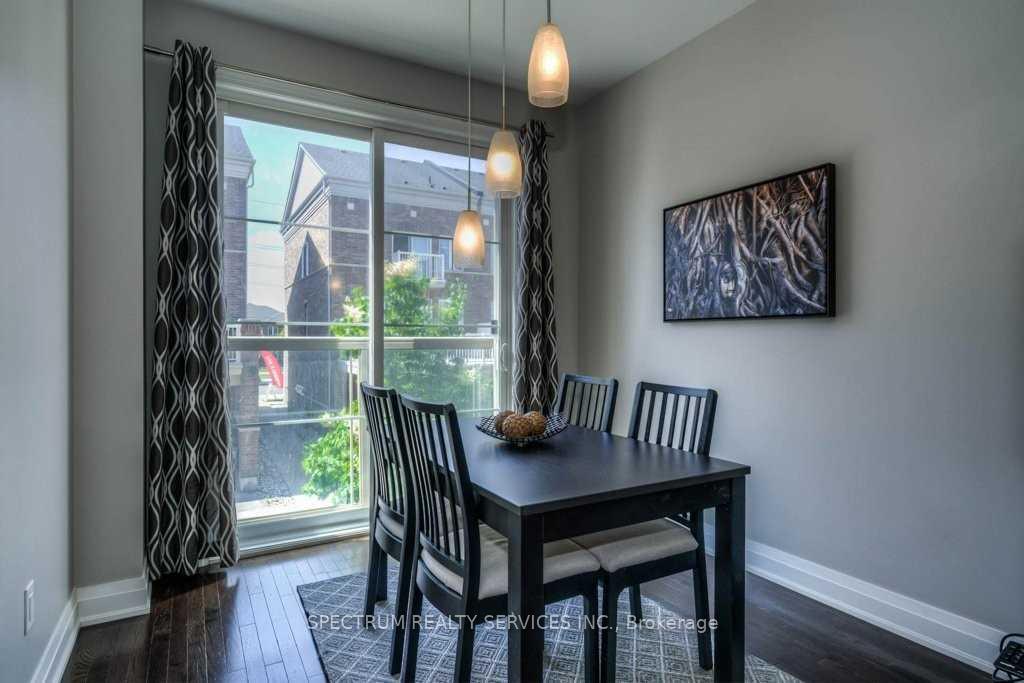 Photo 16 of Unit 31, 165 Hampshire Way, Milton, Dempsey — HOMEH