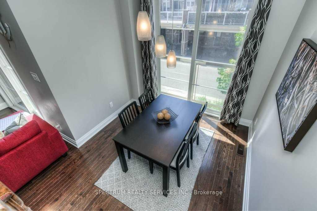 Photo 17 of Unit 31, 165 Hampshire Way, Milton, Dempsey — HOMEH