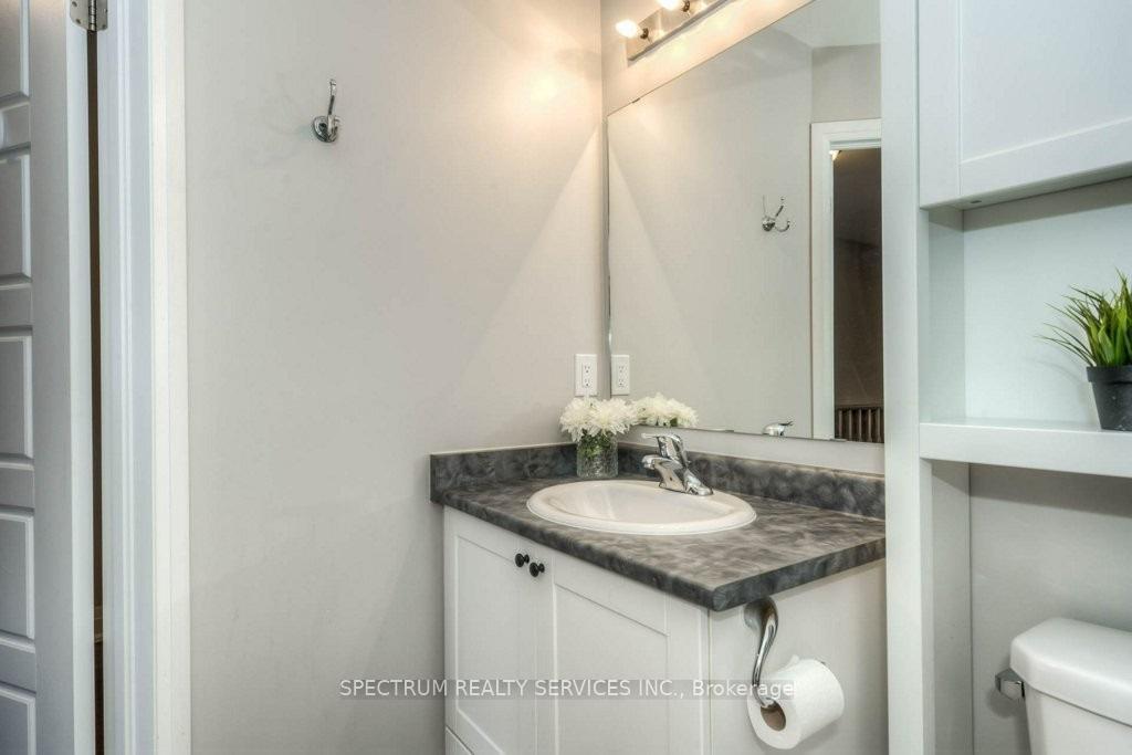 Photo 23 of Unit 31, 165 Hampshire Way, Milton, Dempsey — HOMEH