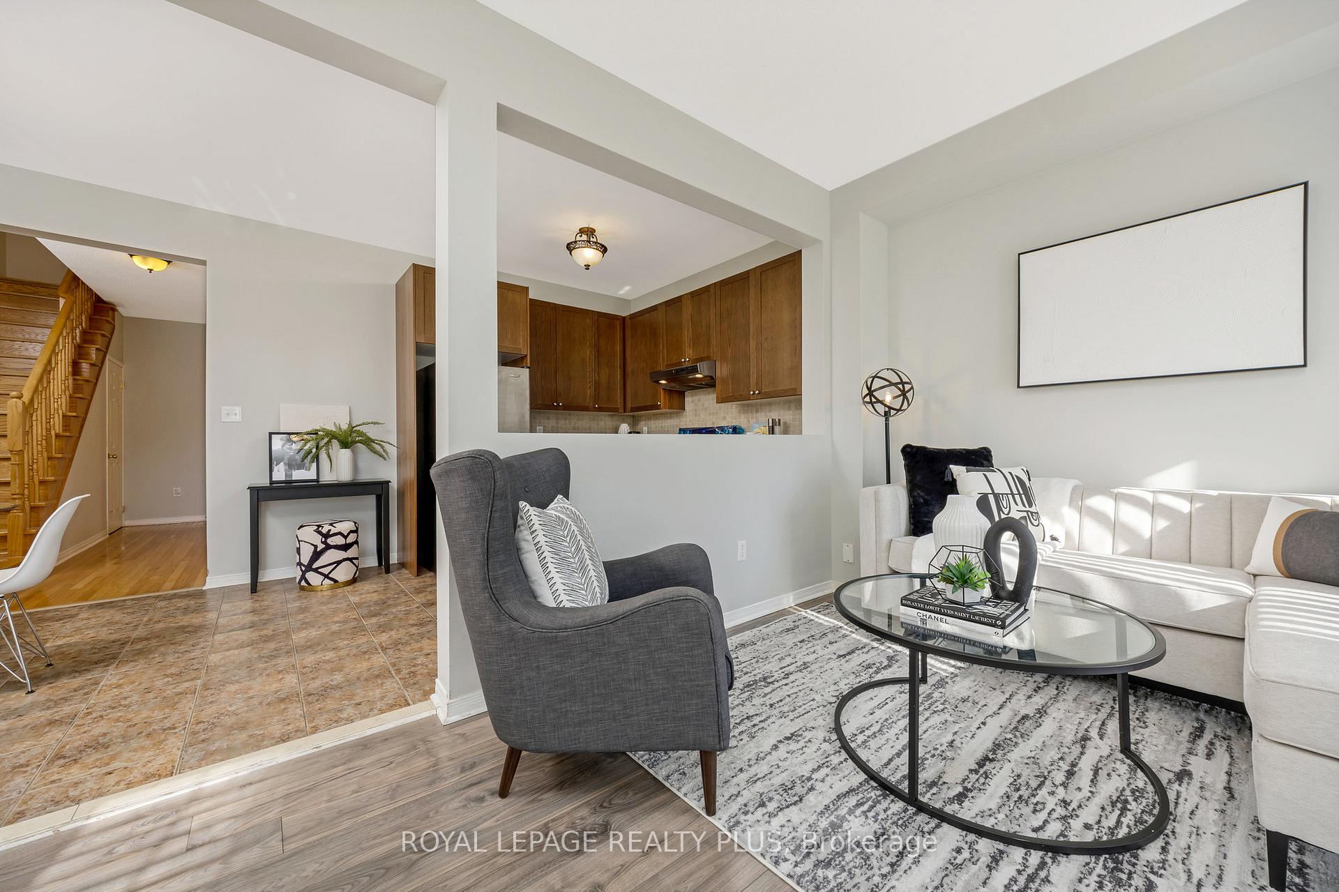 Photo 14 of 592 Lott Crescent, Milton, Coates — HOMEH