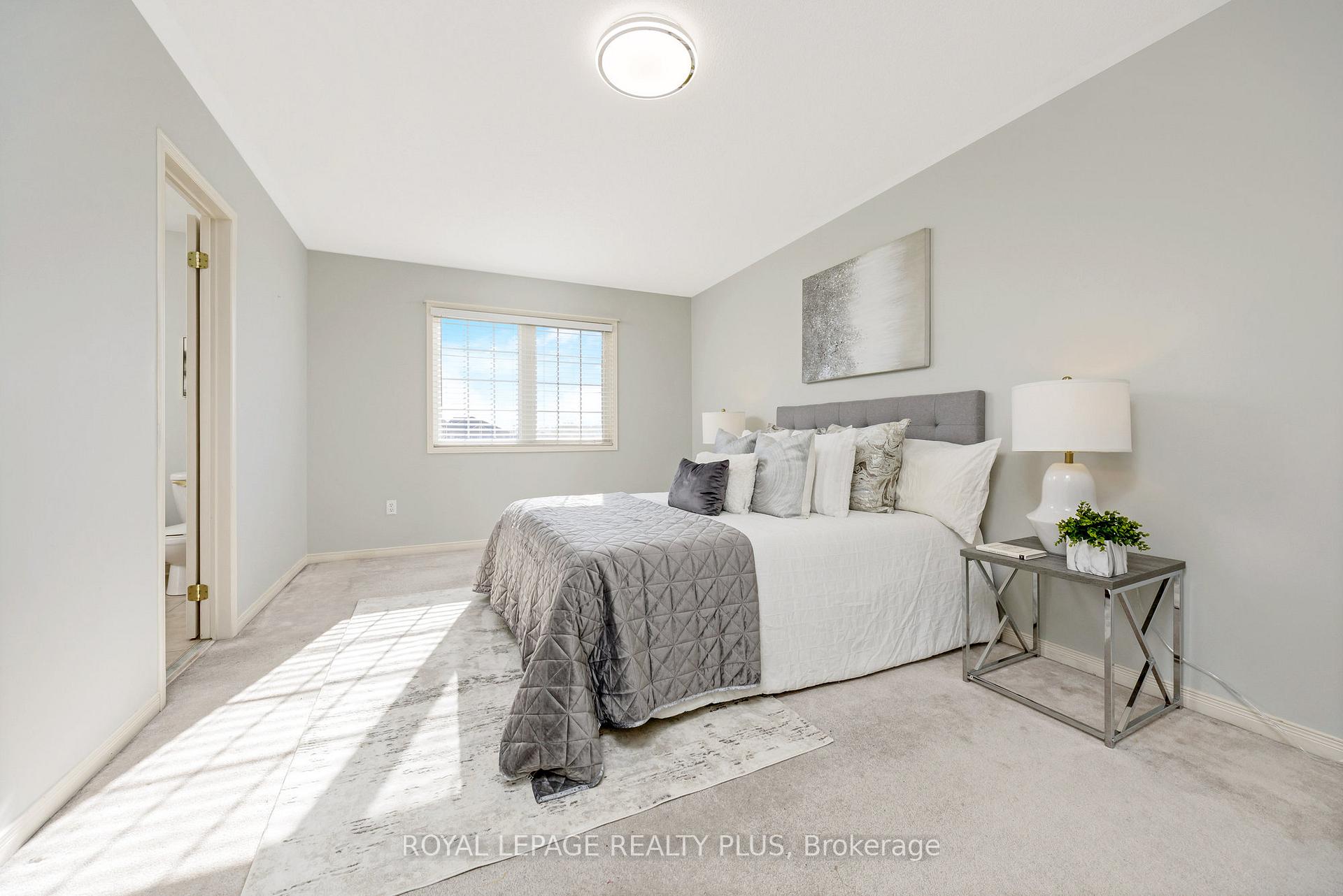 Photo 22 of 592 Lott Crescent, Milton, Coates — HOMEH