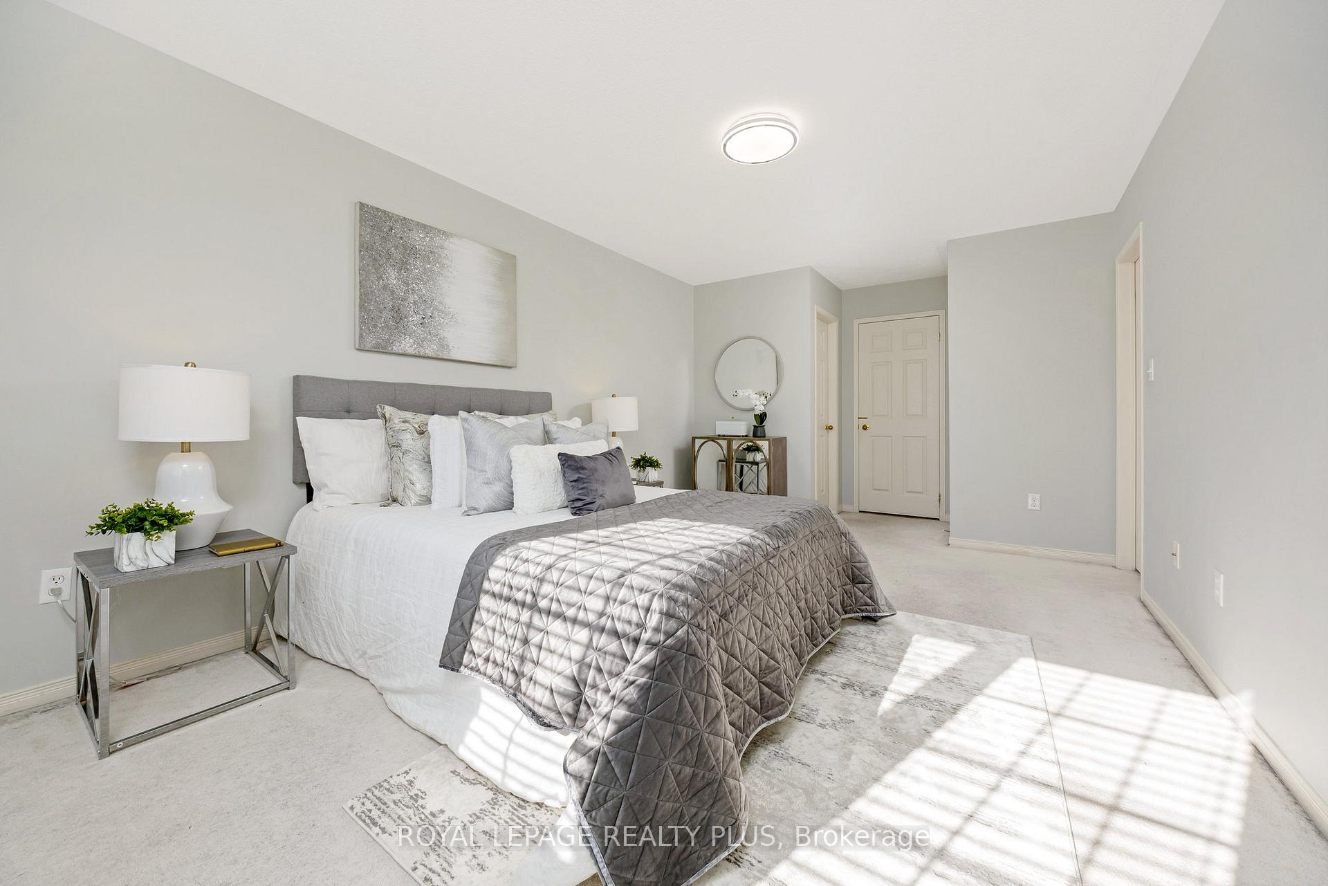 Photo 23 of 592 Lott Crescent, Milton, Coates — HOMEH