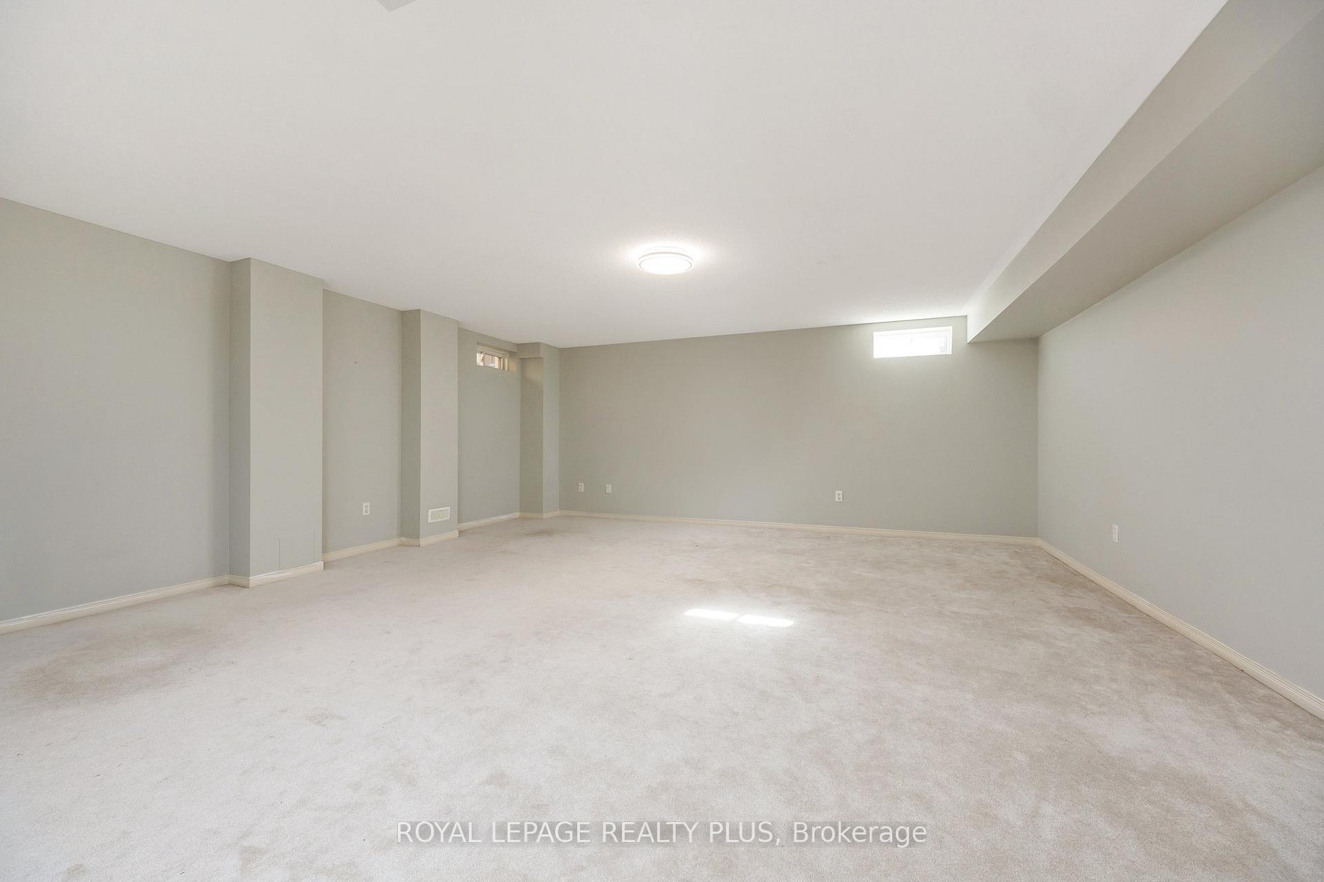 Photo 31 of 592 Lott Crescent, Milton, Coates — HOMEH