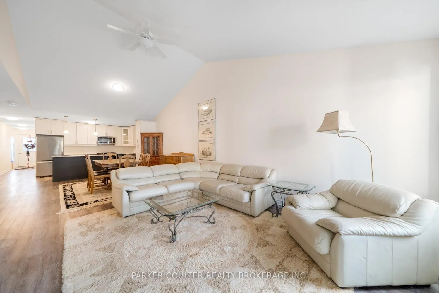 Photo 9 of 65 Ivy Crescent, Wasaga Beach — HOMEH