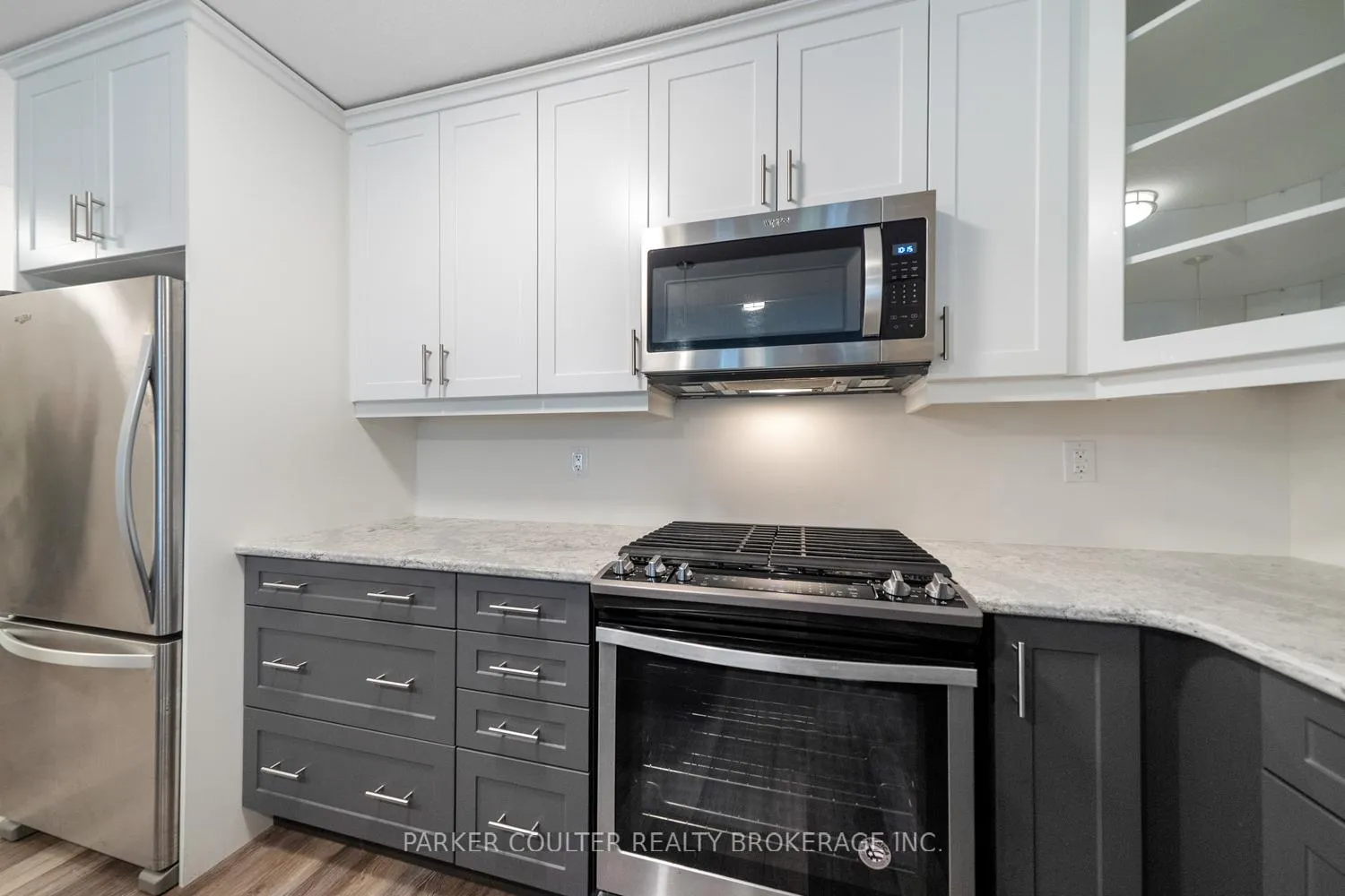 Photo 17 of 65 Ivy Crescent, Wasaga Beach — HOMEH