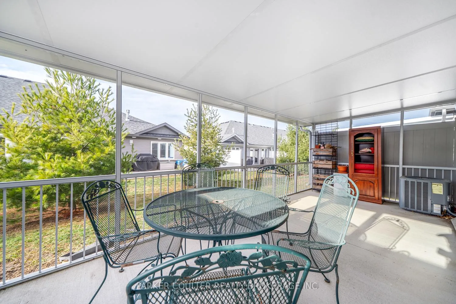 Photo 30 of 65 Ivy Crescent, Wasaga Beach — HOMEH