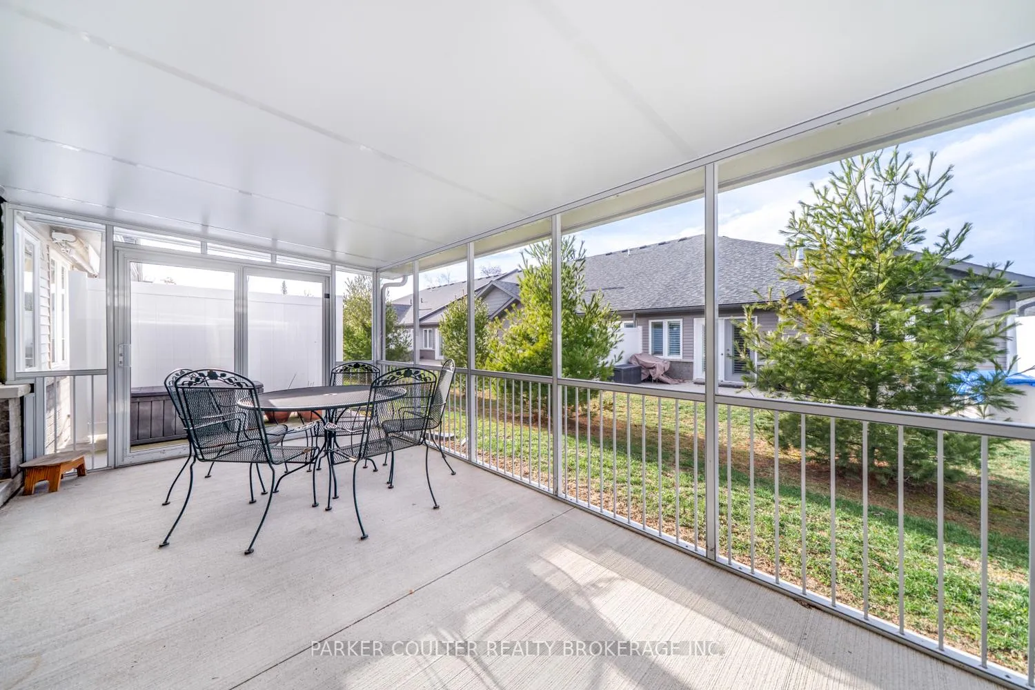 Photo 31 of 65 Ivy Crescent, Wasaga Beach — HOMEH