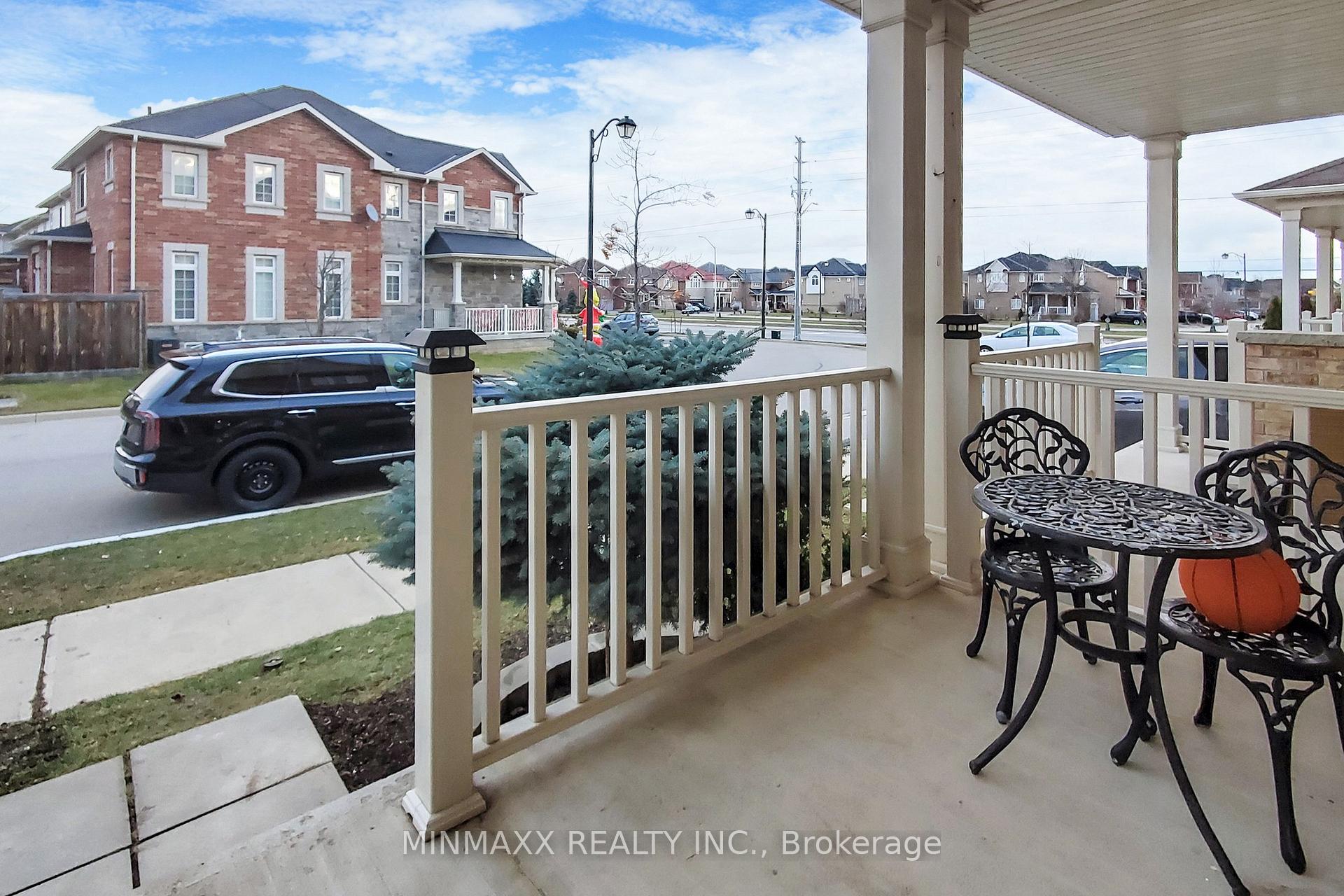 Photo 3 of 582 Murray Meadows Place, Milton, Clarke — HOMEH